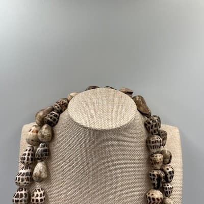 Vintage Long Double Strand Natural Shell Bead Necklace Brown Cream Speckled Boho - Thumbnail 2
