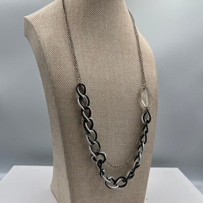 VTG Black Silver Textured Link Necklace Long Chain Clear Acrylic Accent Modern - Thumbnail 4