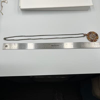 VTG Large Round Pendant Necklace Amber Tone Rhinestone Filigree Antique Style - Thumbnail 7