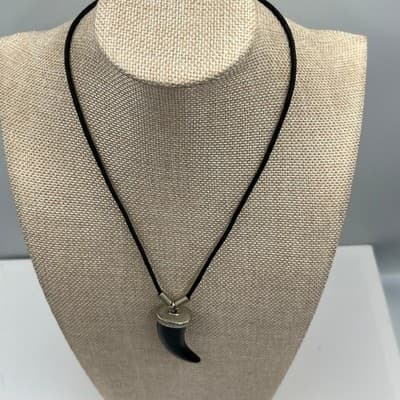 Vintage Black Horn Pendant Necklace Cord Silver Tone Cap Tribal Style Hook & Eye - Thumbnail 4