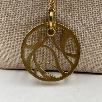 Vintage Gold Tone Abstract Swirl Pendant Necklace Large Round Cutout Statement - Thumbnail 5