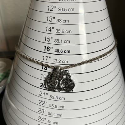 Vintage Silver Tone Ornate Pendant Necklace Floral Scroll Chain Italian Made 18" - Thumbnail 8