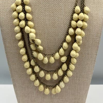 VTG Multi Strand Cream Teardrop Bead Necklace Antique Brass Tone Statement Bib - Thumbnail 7