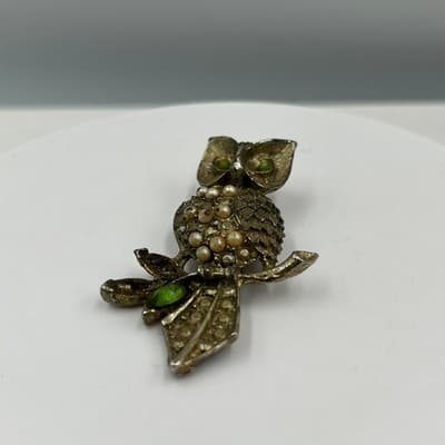 Vintage Owl Brooch Gold Tone Faux Pearl Rhinestone Green Eye Figural Pin Classic - Thumbnail 2