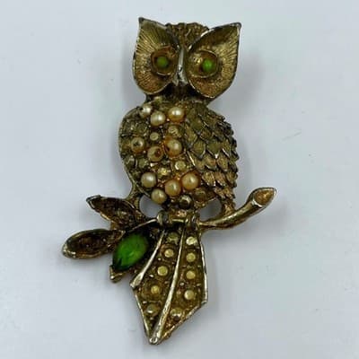 Vintage Owl Brooch Gold Tone Faux Pearl Rhinestone Green Eye Figural Pin Classic - Image 1