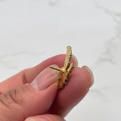 VTG Eagle Hawk Lapel Pin Gold Tone Wings Textured Flying Bird Brooch Tie Tack - Thumbnail 6