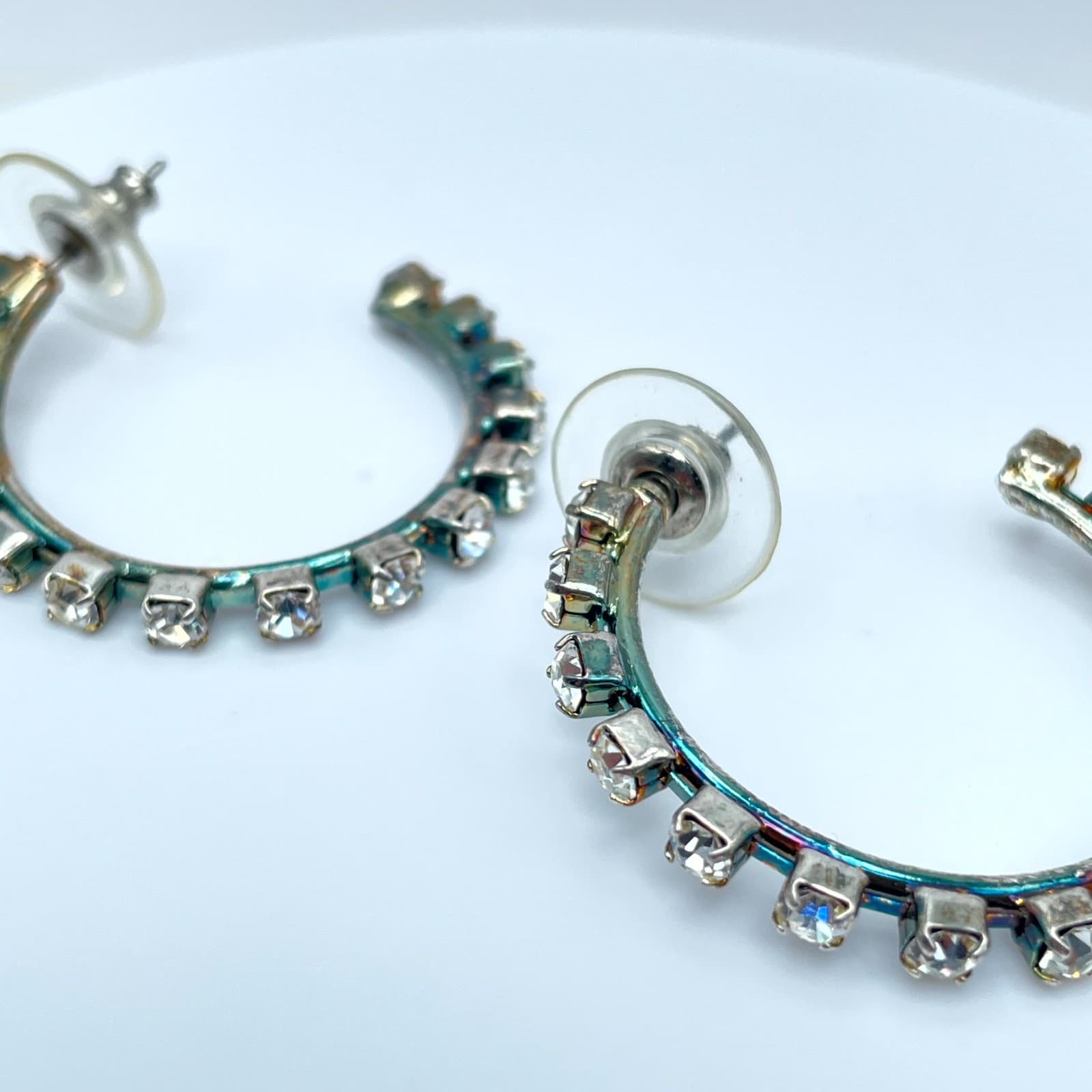 Vintage Multicolor Pronge Faceted Rhinestone-Embellished Beads C-Hoop Earrings - Thumbnail 3