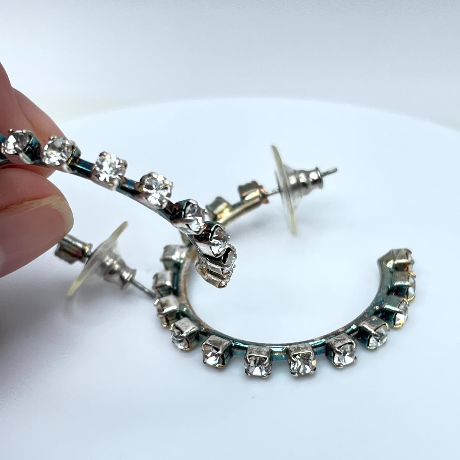 Vintage Multicolor Pronge Faceted Rhinestone-Embellished Beads C-Hoop Earrings - Thumbnail 8