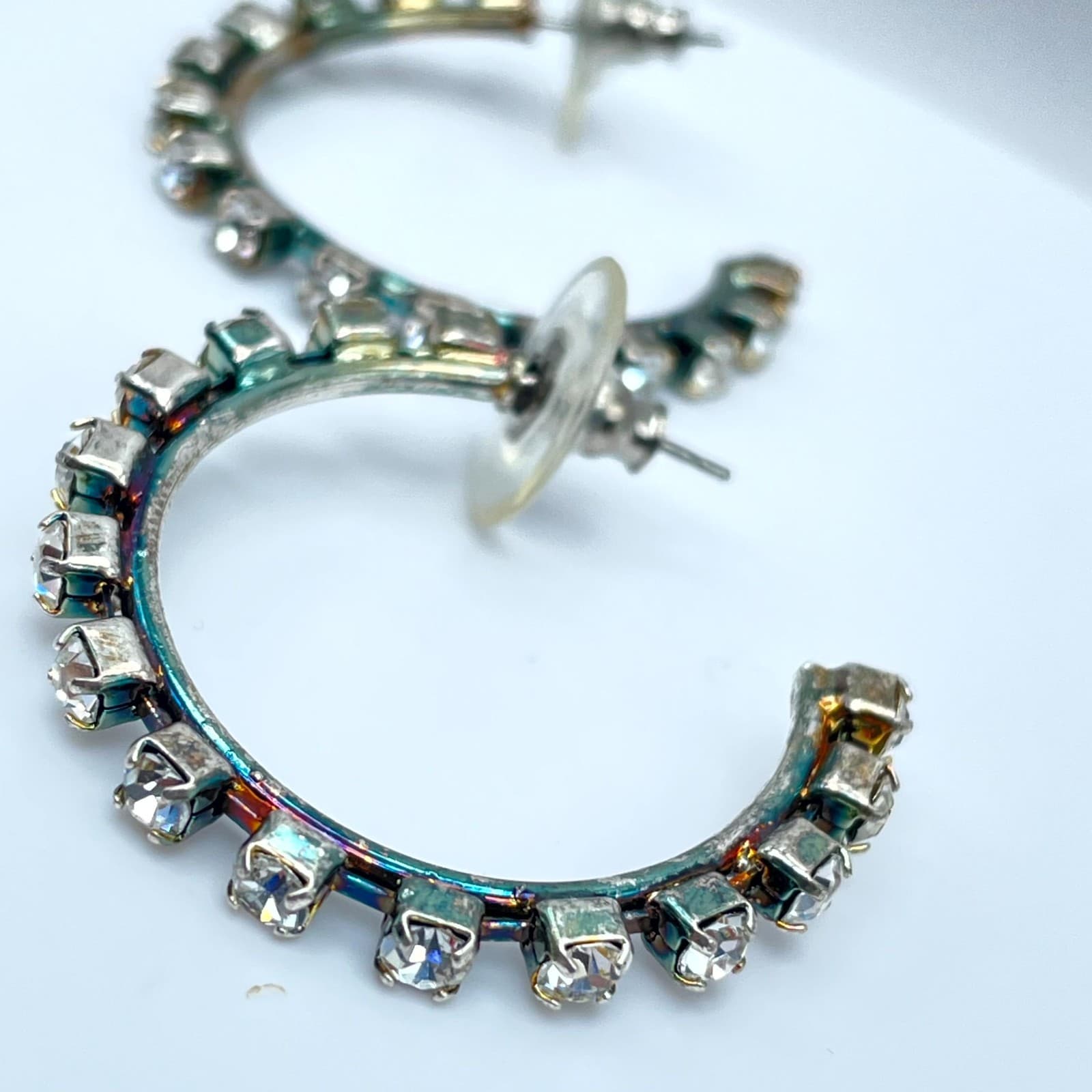 Vintage Multicolor Pronge Faceted Rhinestone-Embellished Beads C-Hoop Earrings - Thumbnail 5