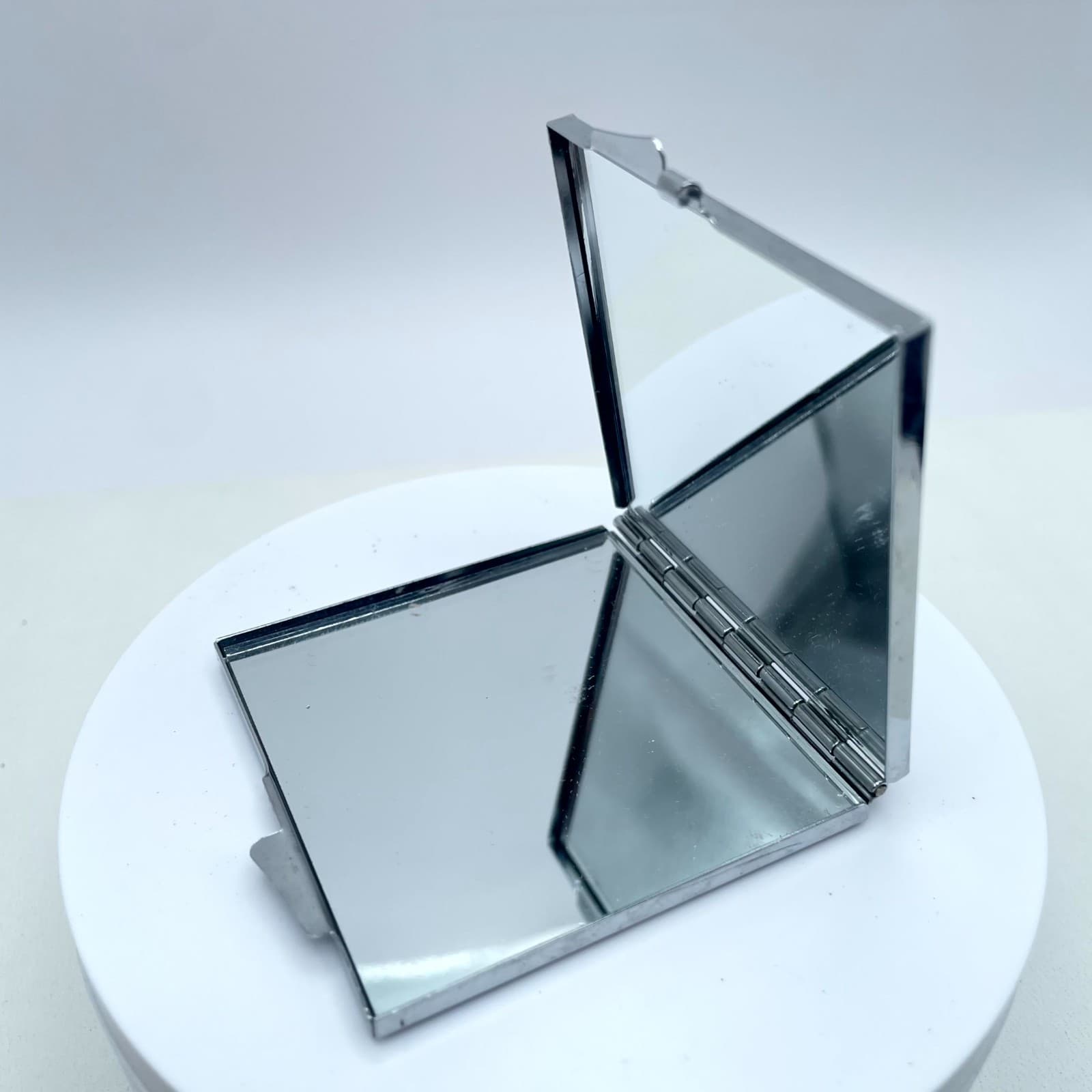 Classic Silver-Tone Rhinestones Embellished Square Compact Pocket Makeup Mirror - Thumbnail 7