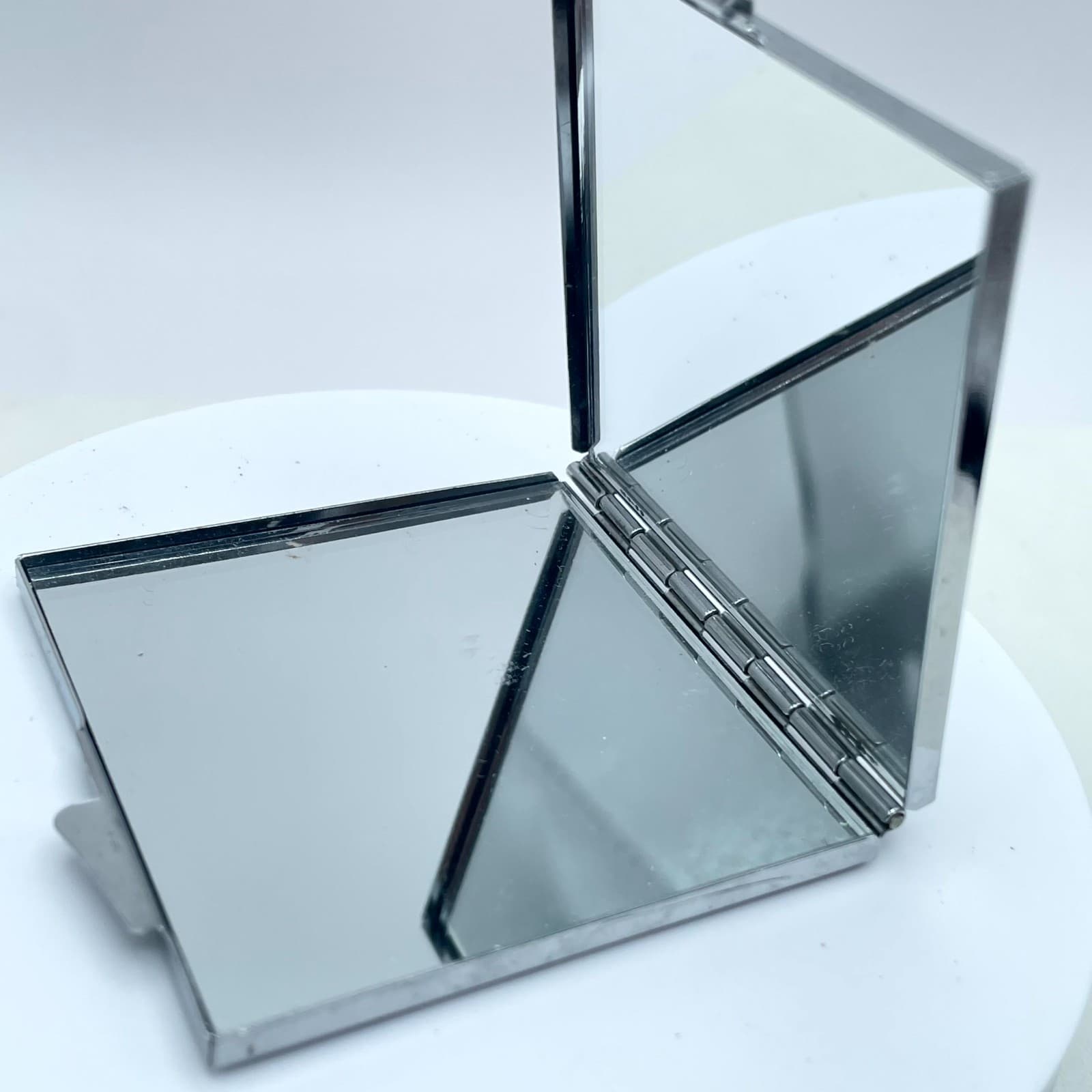 Classic Silver-Tone Rhinestones Embellished Square Compact Pocket Makeup Mirror - Thumbnail 8