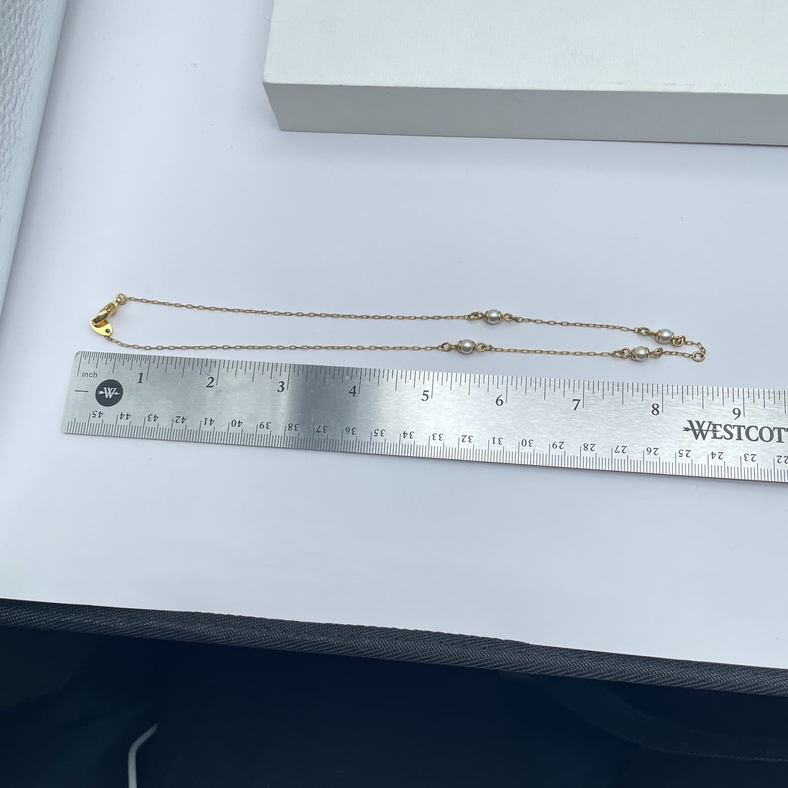 Nina Ricci Gold-Tone Oval Link Chain Spaced Freshwater Pearls Station Necklace - Thumbnail 3