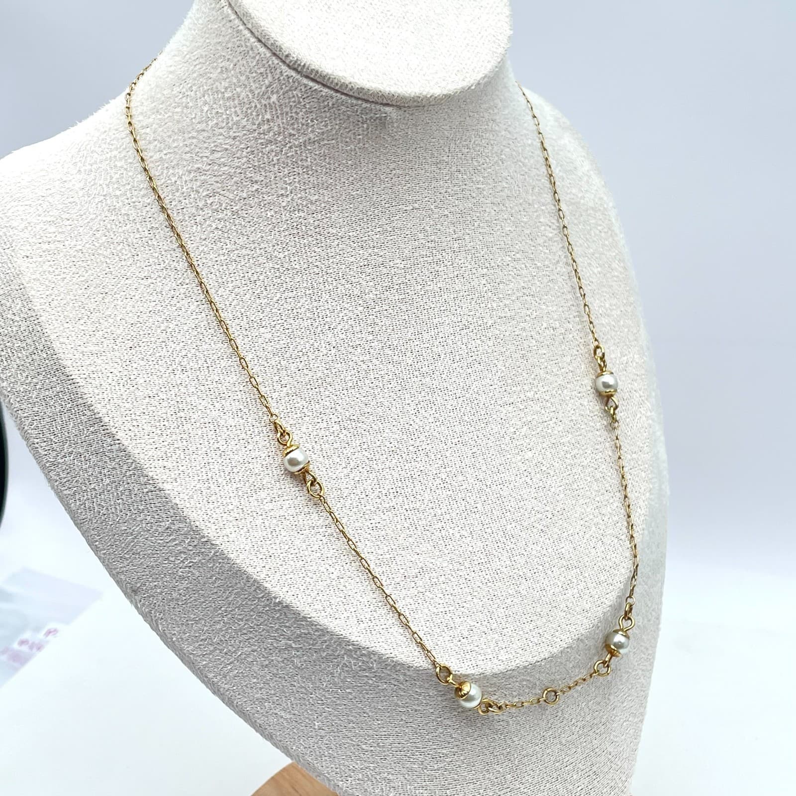 Nina Ricci Gold-Tone Oval Link Chain Spaced Freshwater Pearls Station Necklace - Thumbnail 8