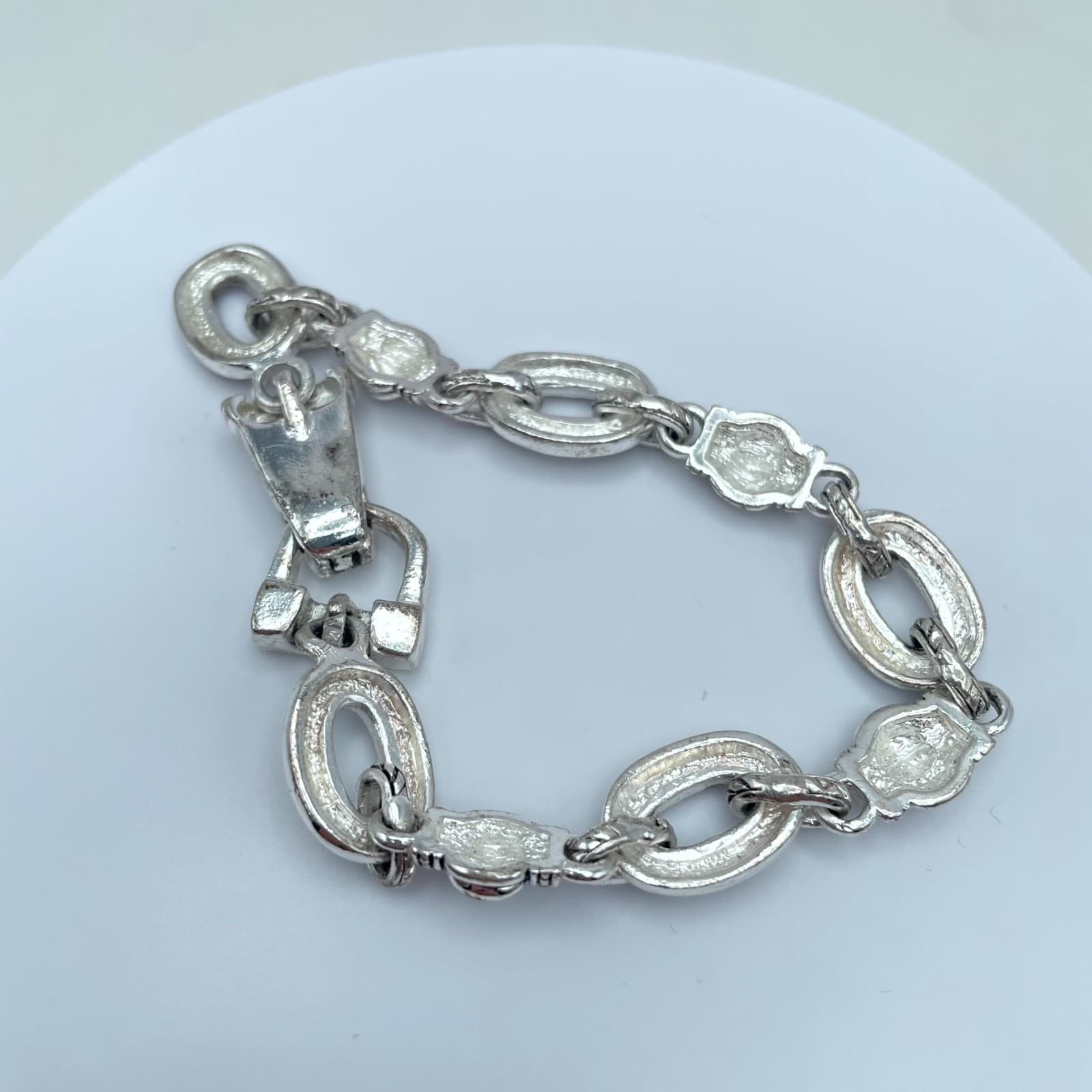 Byzantine Inspired Silver-Tone Engraved Twisted Rope Oval Link Station Bracelet - Thumbnail 3