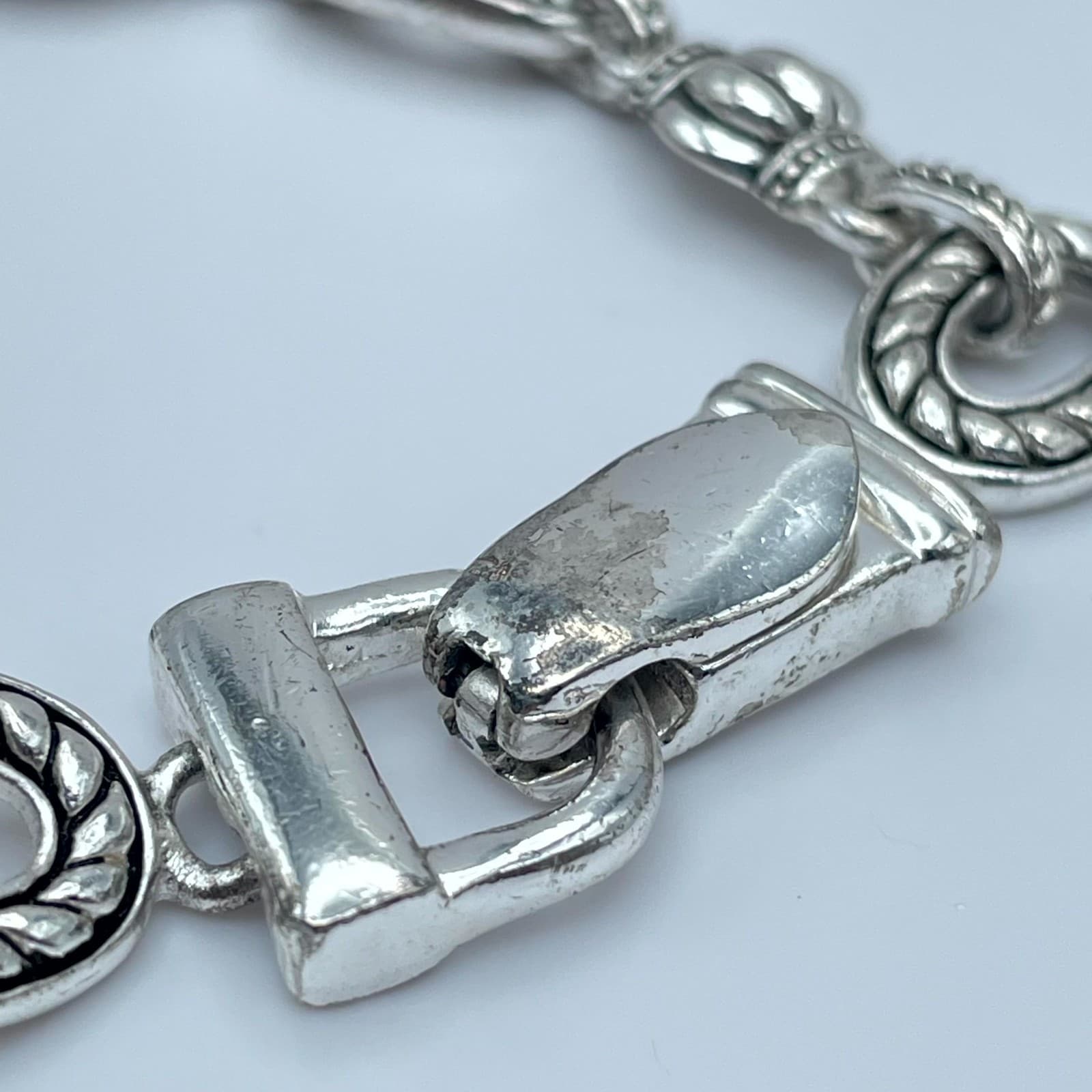 Byzantine Inspired Silver-Tone Engraved Twisted Rope Oval Link Station Bracelet - Thumbnail 8