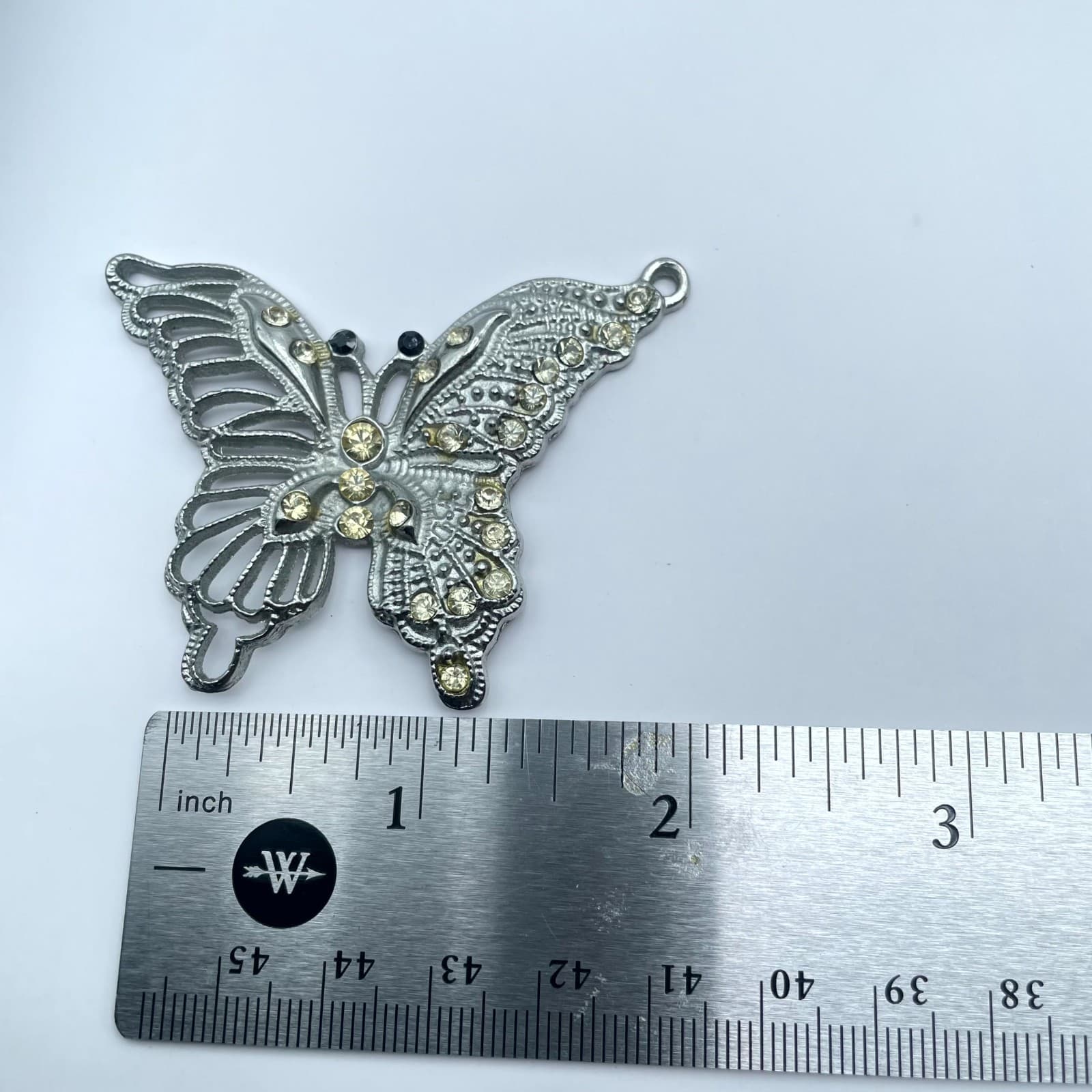 VTG Silver-Tone Engraved Metal Faceted Rheinstone Embellished Butterfly Brooch - Thumbnail 2