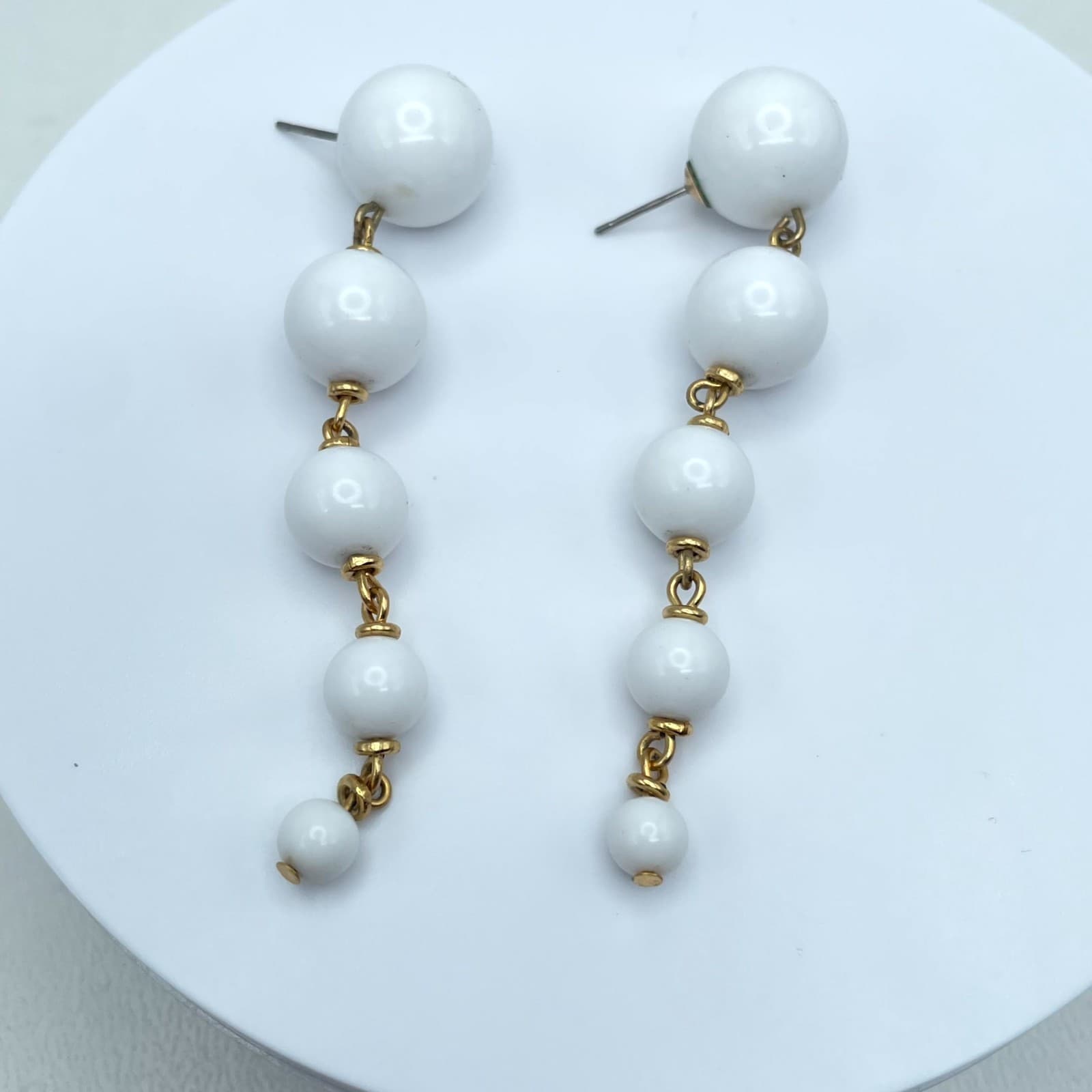 Vintage Gold-Tone White Graduated Design Lucite Ball Bead Charm Drop Earrings - Thumbnail 3