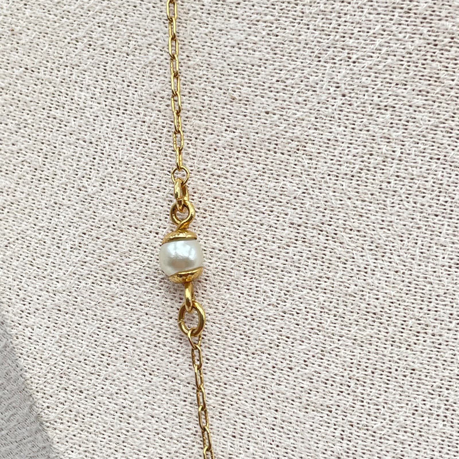 Nina Ricci Gold-Tone Oval Link Chain Spaced Freshwater Pearls Station Necklace - Thumbnail 7