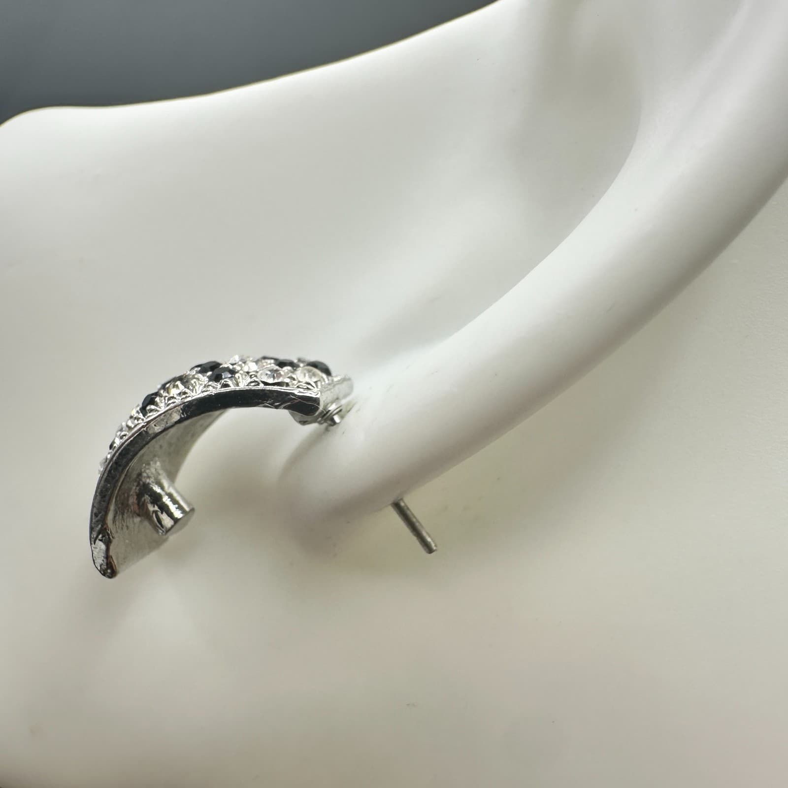 VTG Silver Tone Black Clear Rhinestone Hoop Earrings Post Classic Sparkle - Thumbnail 4