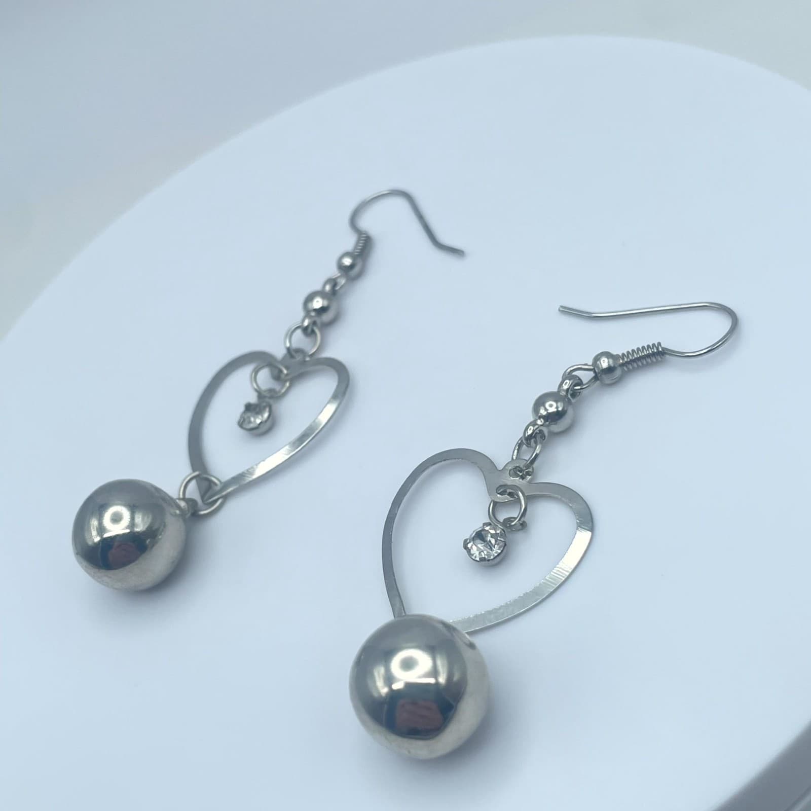 Silver-Tone Faceted Glass Bead Metal Heart-Shaped Dangle Ball Drops Hook Earring - Thumbnail 11