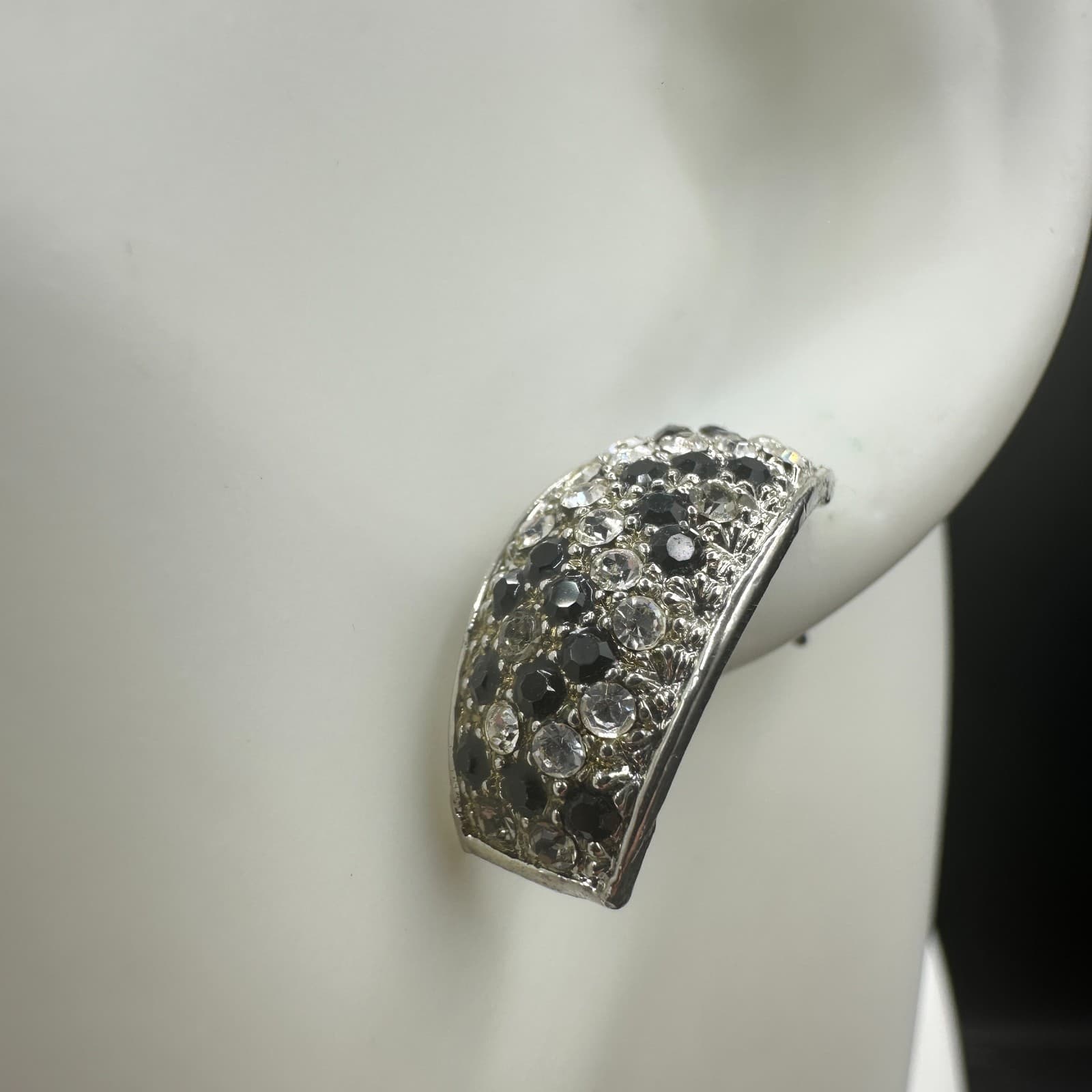 VTG Silver Tone Black Clear Rhinestone Hoop Earrings Post Classic Sparkle - Thumbnail 7