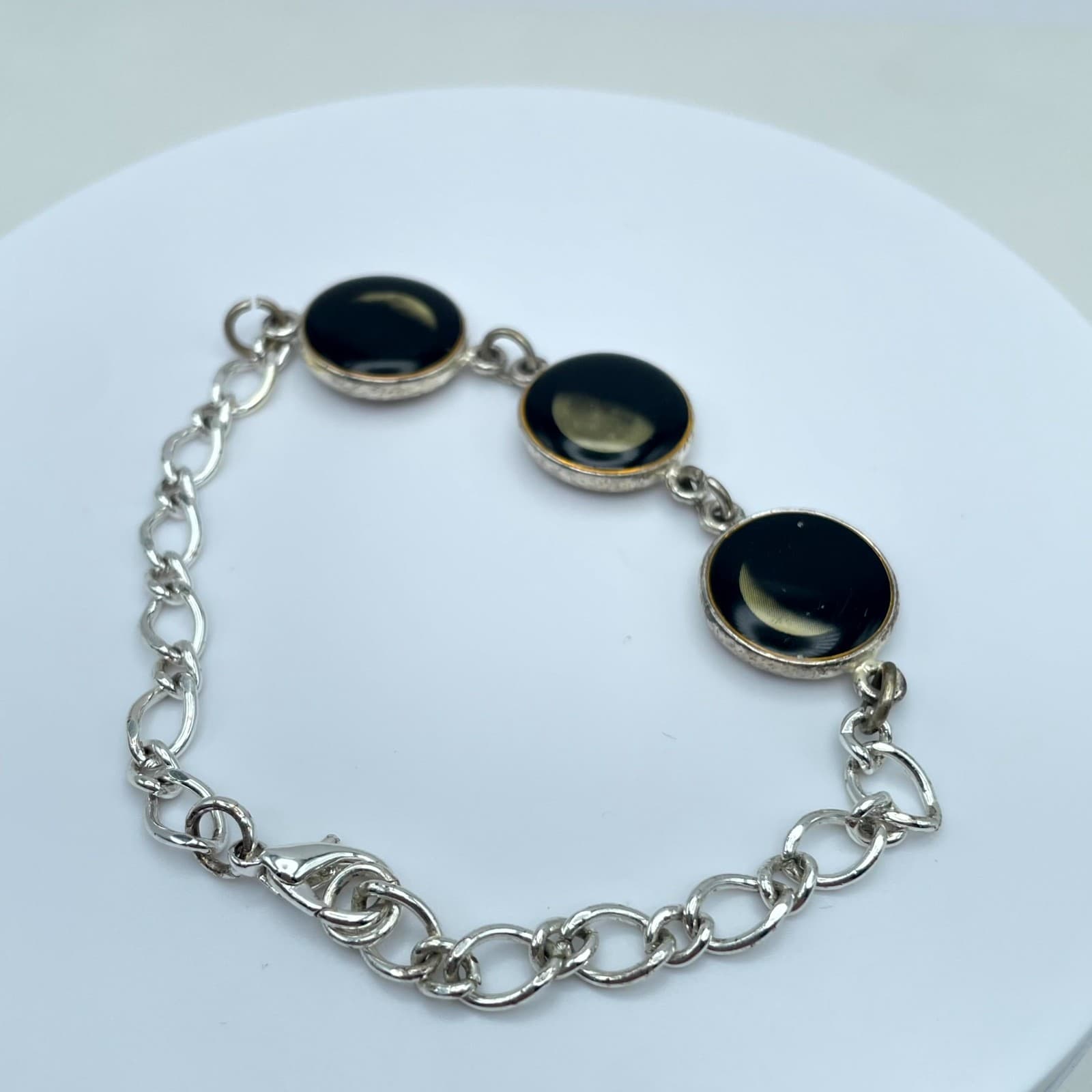 Silver-Tone Curb Link Chain Lunar Cycle Solar Eclipse Medallion Lobster Bracelet - Thumbnail 5