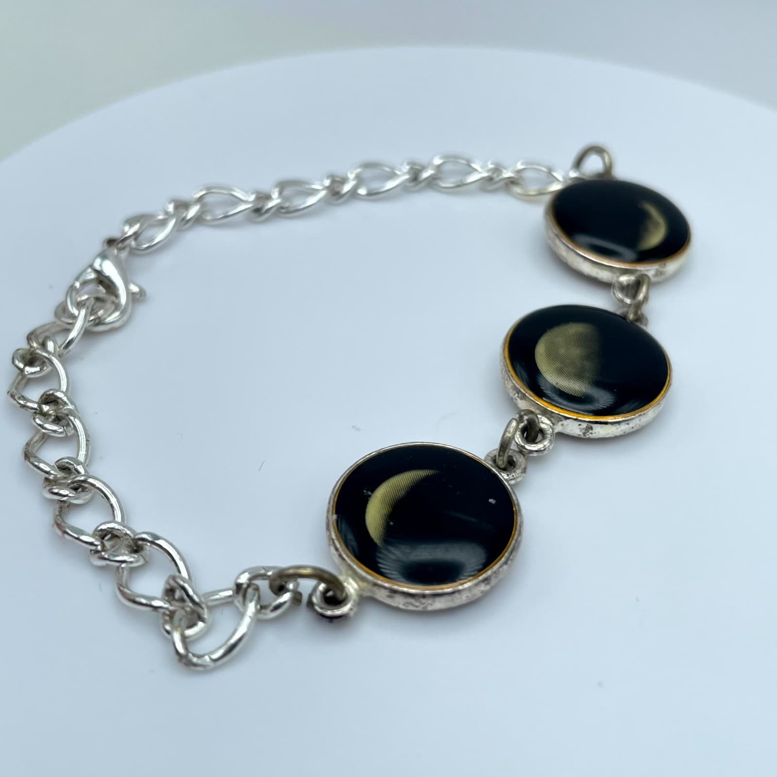 Silver-Tone Curb Link Chain Lunar Cycle Solar Eclipse Medallion Lobster Bracelet - Thumbnail 6