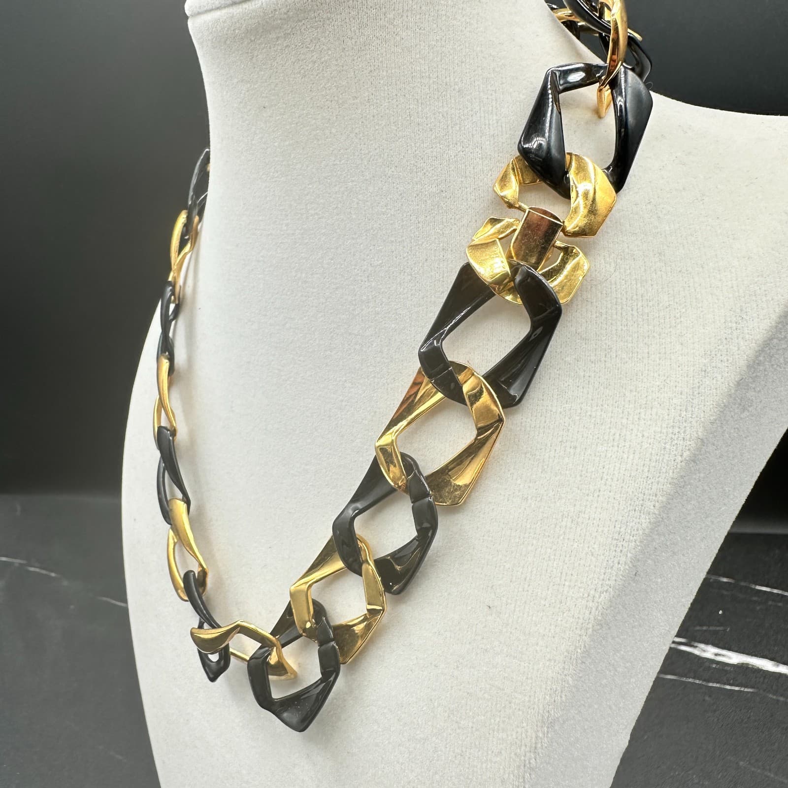 Vintage 90s Gold Tone Black Enamel Chunky Link Necklace Choker Statement Jewelry - Thumbnail 5