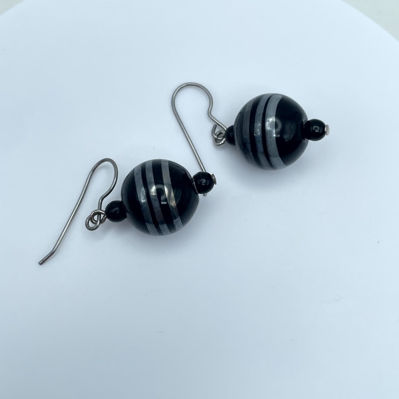 Vintage Black White Boho-Chic Banded Agate Bead Drop Dangle French Hook Earrings - Thumbnail 3