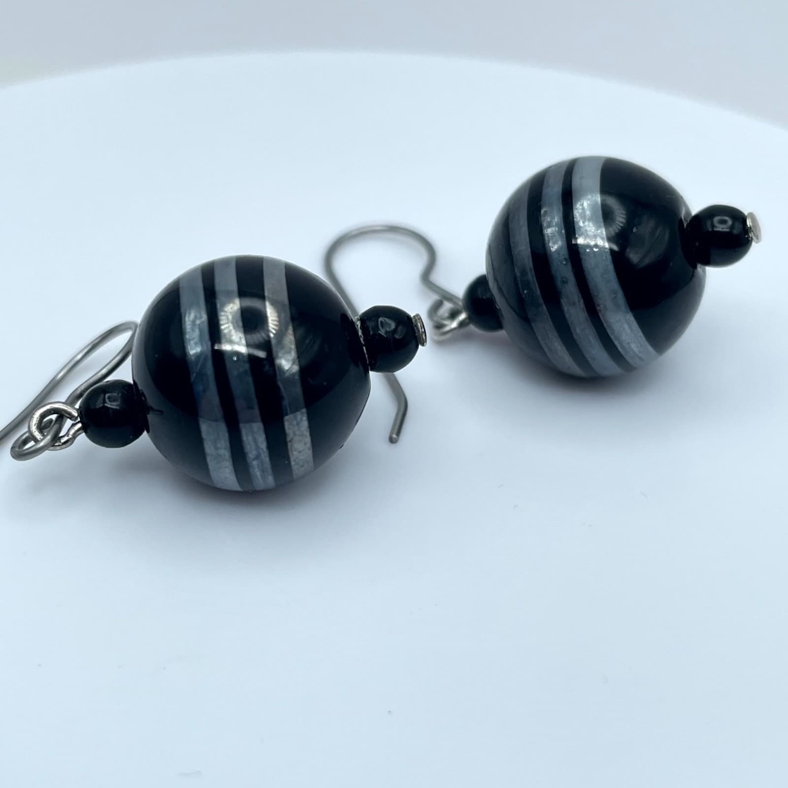 Vintage Black White Boho-Chic Banded Agate Bead Drop Dangle French Hook Earrings - Thumbnail 4