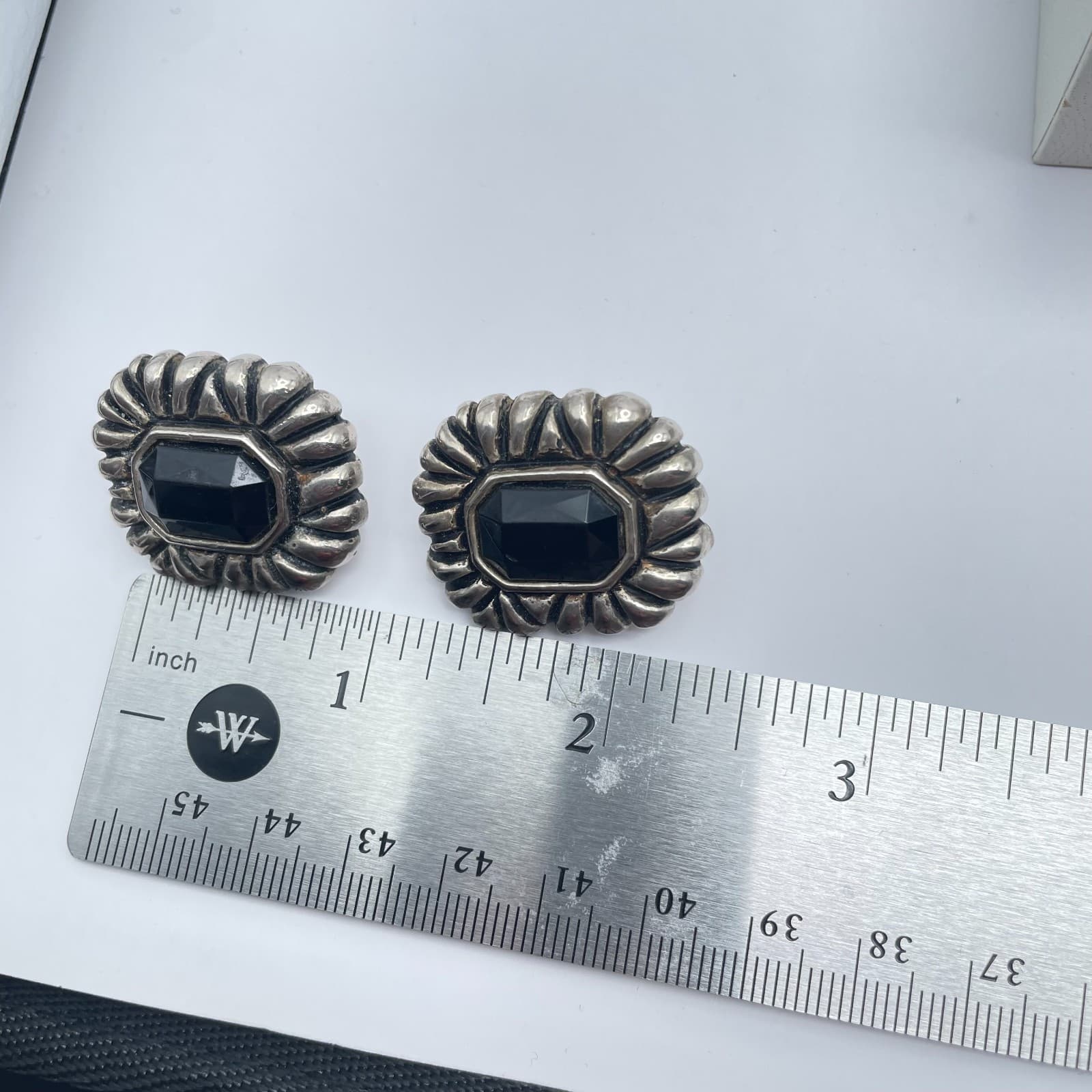 Vintage 90s Black Emerald Cut Crystal Clip On Earrings Silver Tone Jewelry - Thumbnail 9