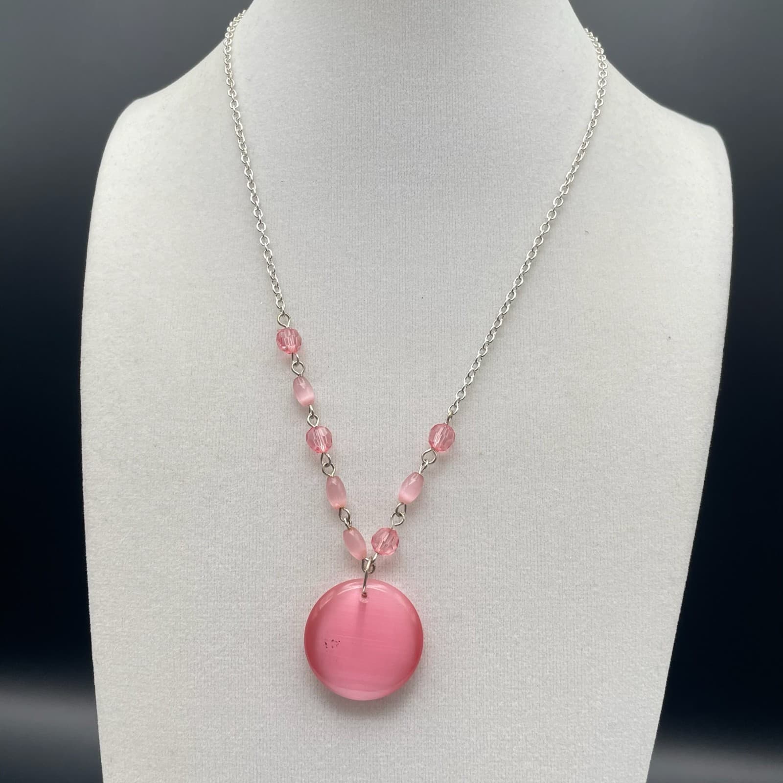 Vintage Silver-tone chain necklace with round pink pendant and accent beads 23In - Thumbnail 3