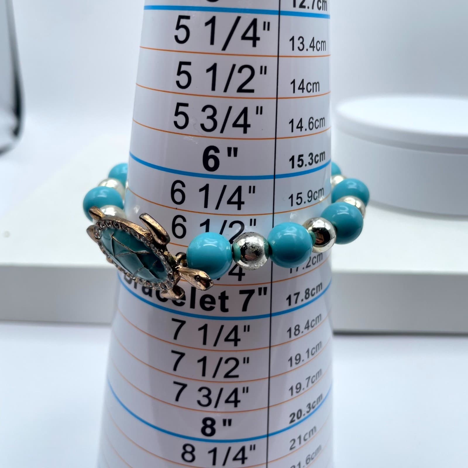 Vintage-Inspired Gold-Tone Beads Sea Turtle Motif Novelty Stretch Bracelet - Thumbnail 2