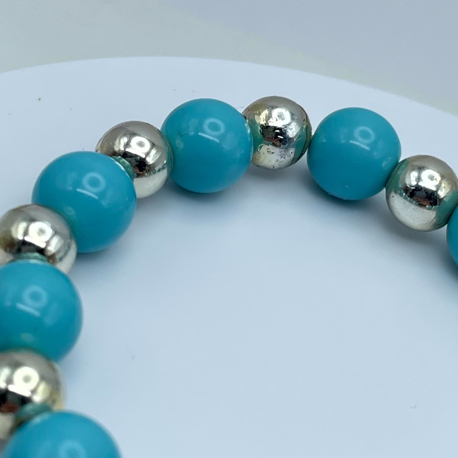 Vintage-Inspired Gold-Tone Beads Sea Turtle Motif Novelty Stretch Bracelet - Thumbnail 9