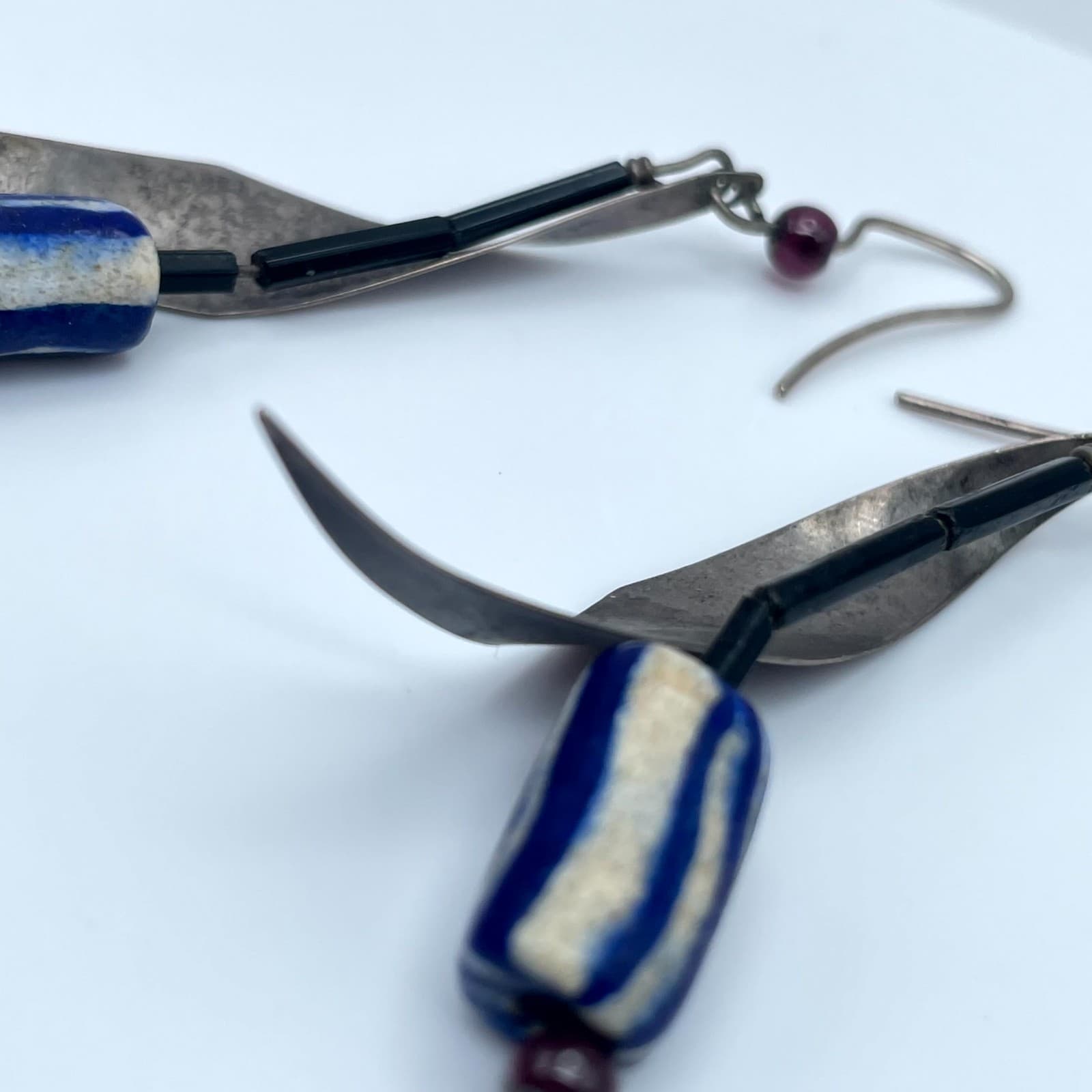 Handcrafted Silver-Tone Seed Beads Blue White Striped Leaf Dangle Drop Earrings - Thumbnail 8