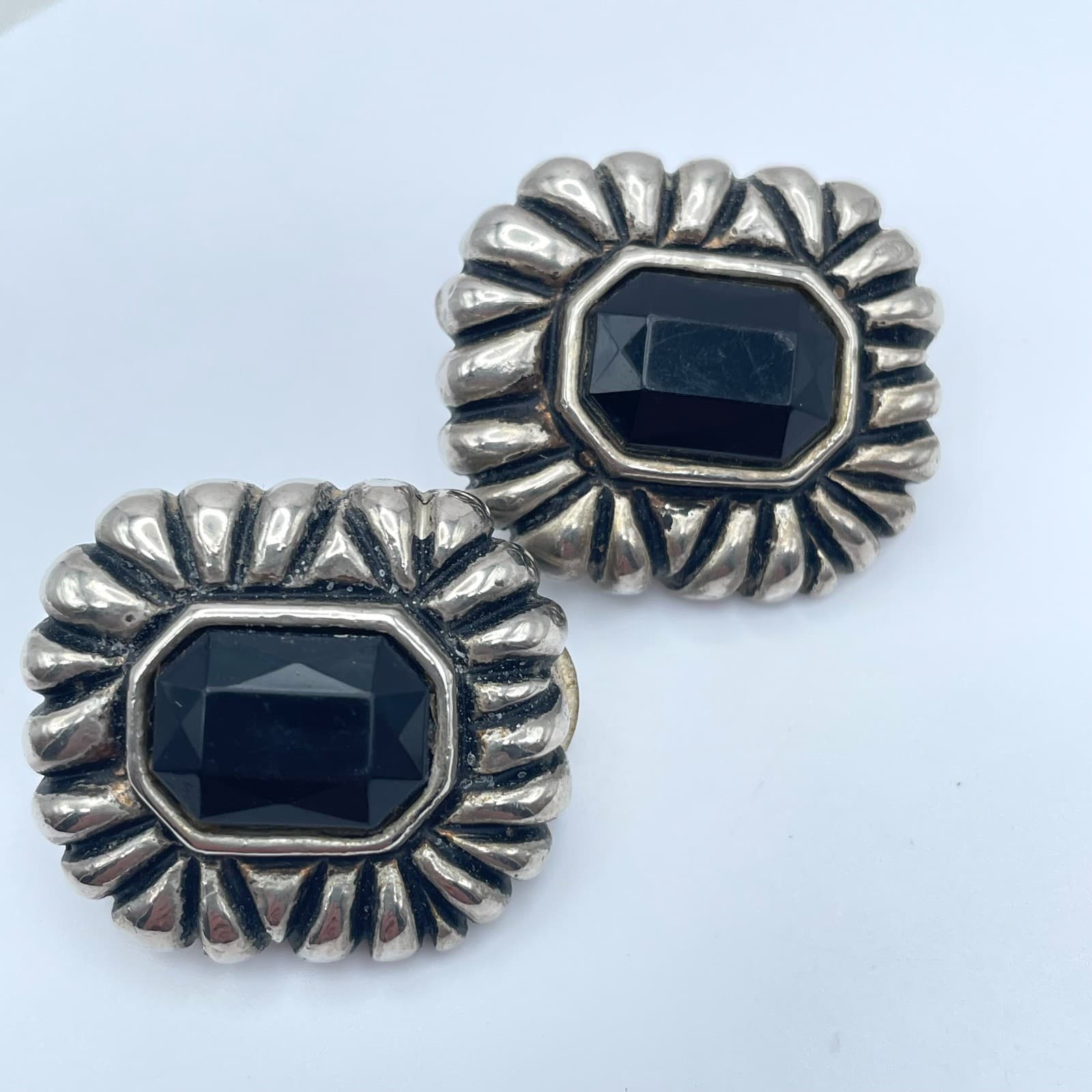 Vintage 90s Black Emerald Cut Crystal Clip On Earrings Silver Tone Jewelry - Thumbnail 3
