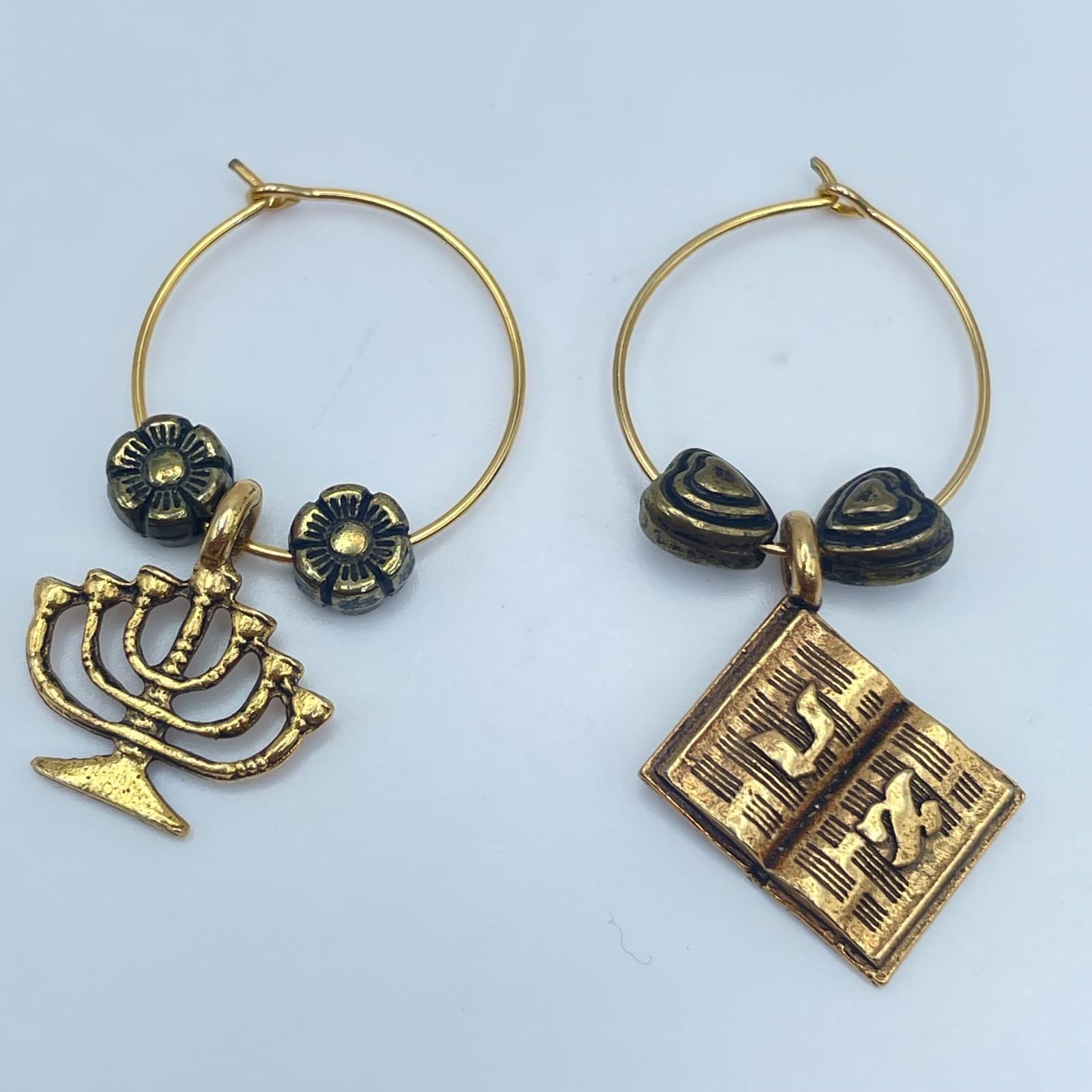 Vintage 90s Gold Tone Heart & Floral Hoop Earrings Women's Classic Jewelry - Thumbnail 6