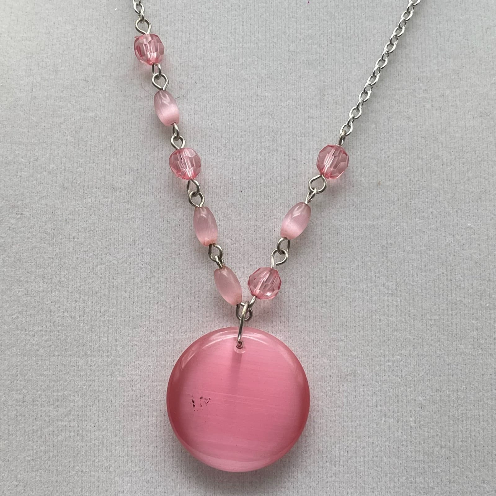 Vintage Silver-tone chain necklace with round pink pendant and accent beads 23In - Image 1