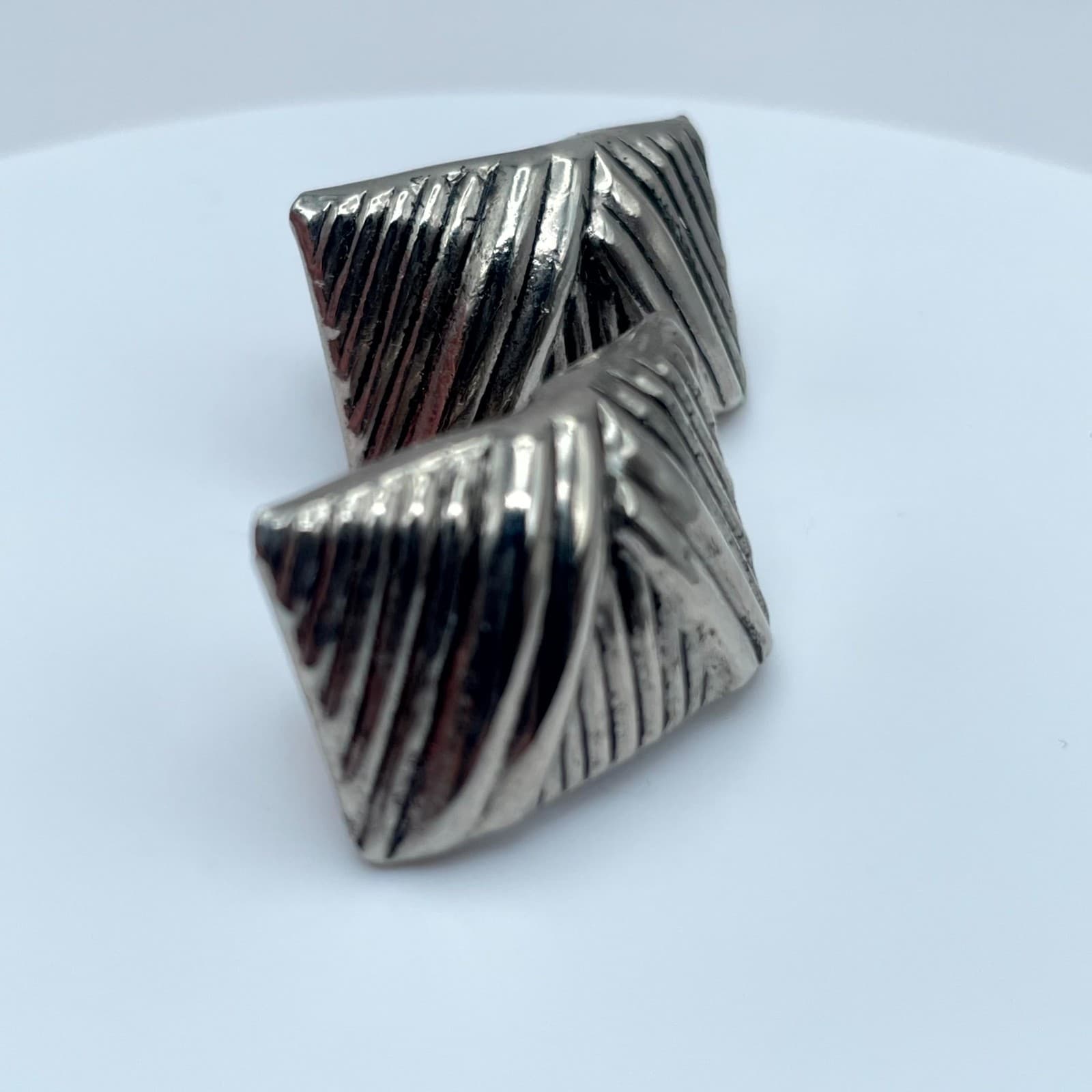 Vintage Silver-Tone Square Shaped Textured Engraved Metal Stud Clip-On Earrings - Thumbnail 11