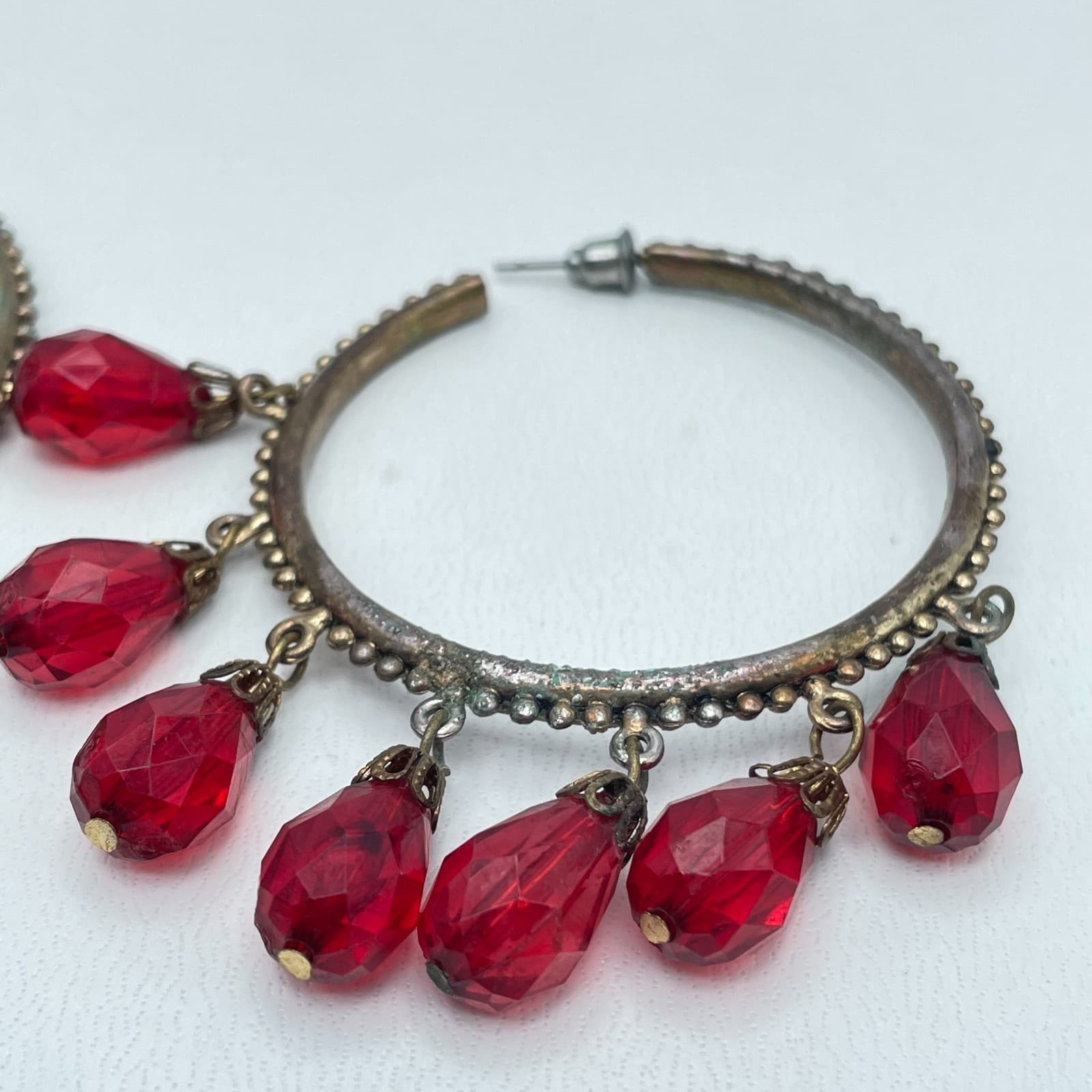 Vintage Y2K Red Faceted Teardrop Beaded Silver Tone Hoop Earrings Jewelry - Thumbnail 3
