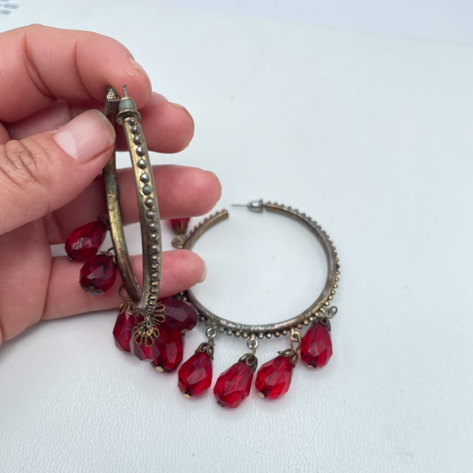 Vintage Y2K Red Faceted Teardrop Beaded Silver Tone Hoop Earrings Jewelry - Thumbnail 10