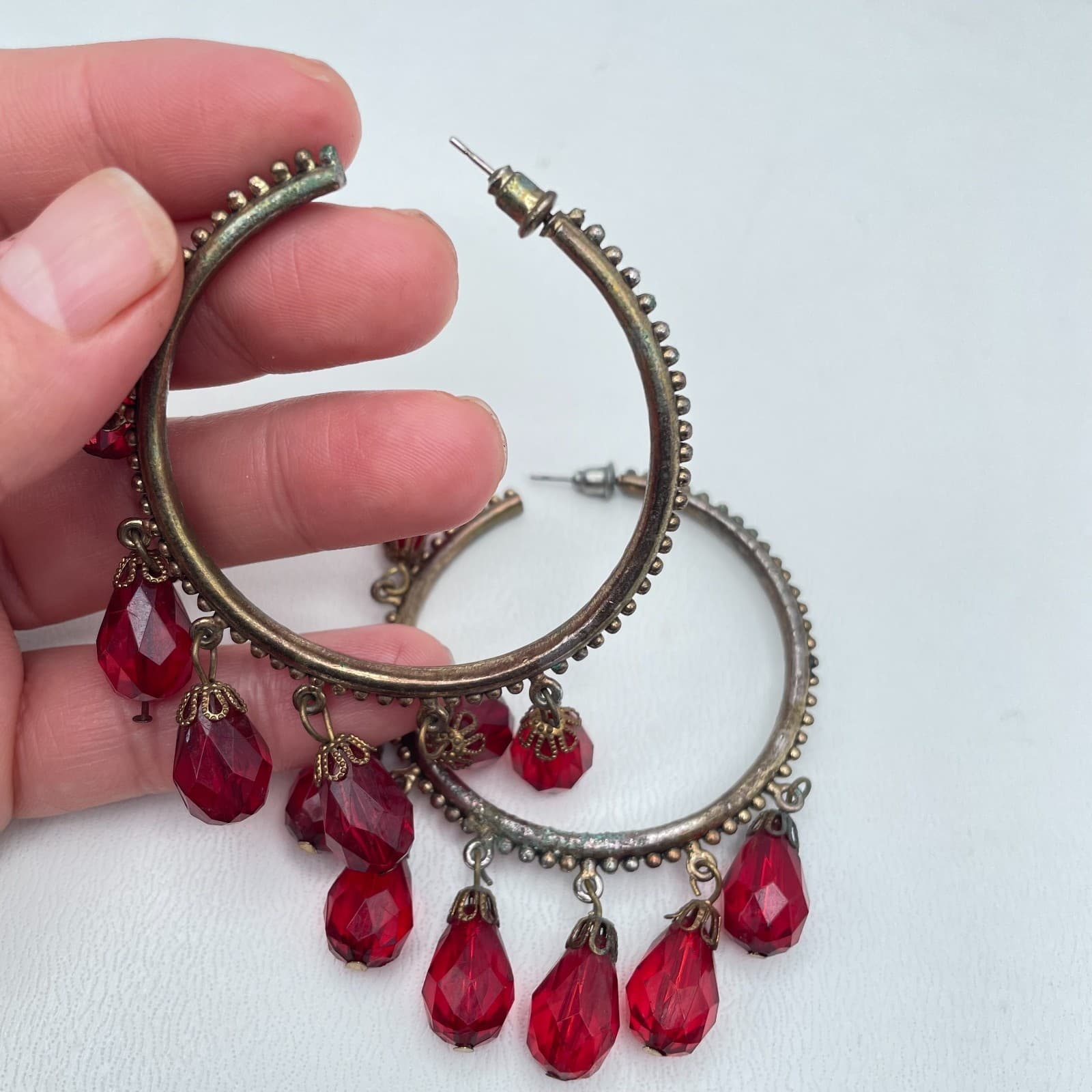 Vintage Y2K Red Faceted Teardrop Beaded Silver Tone Hoop Earrings Jewelry - Thumbnail 9