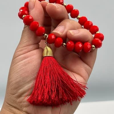 Vintage Red Faceted Beaded Stretch Bracelet Gold Tone Accents & Tassel Charm - Thumbnail 6
