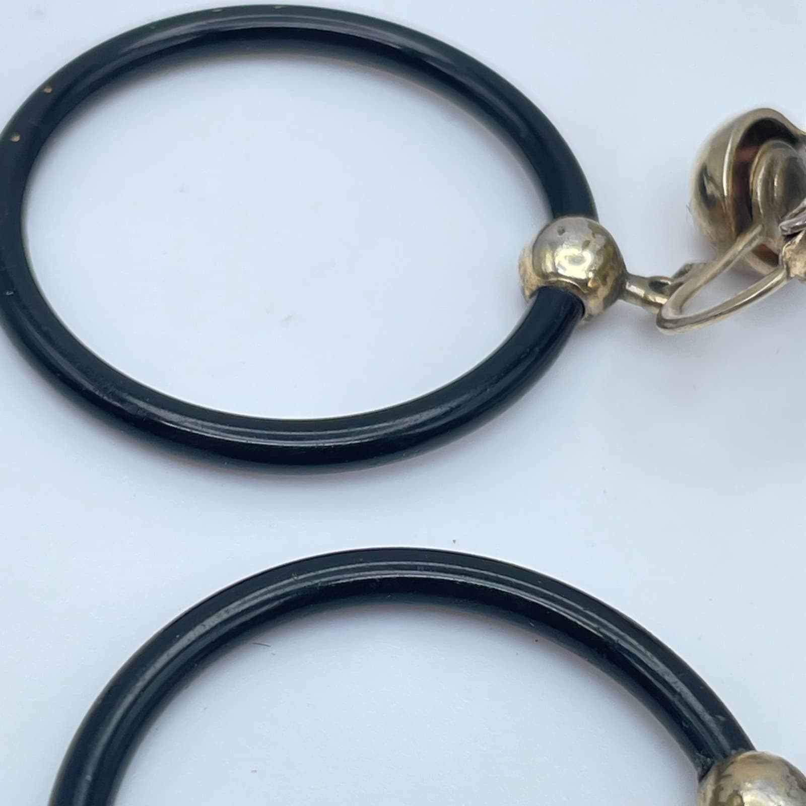 Vintage 50s Coro Black Screw Back Clip-On Earrings Gold Tone Women's Jewelry - Thumbnail 8