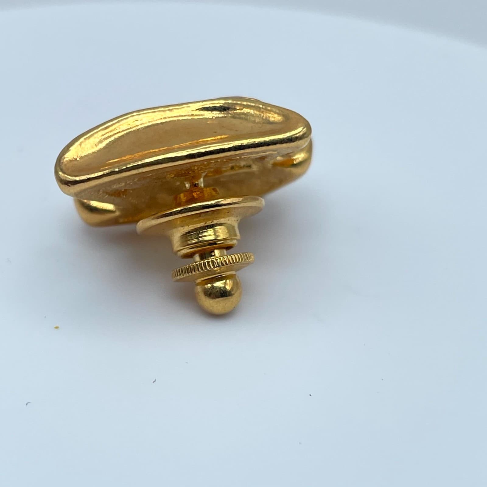 VTG Avon Gold-Tone Shamrock Embellished Hats Off To Luck Leprechaun Brooch Pin - Thumbnail 8