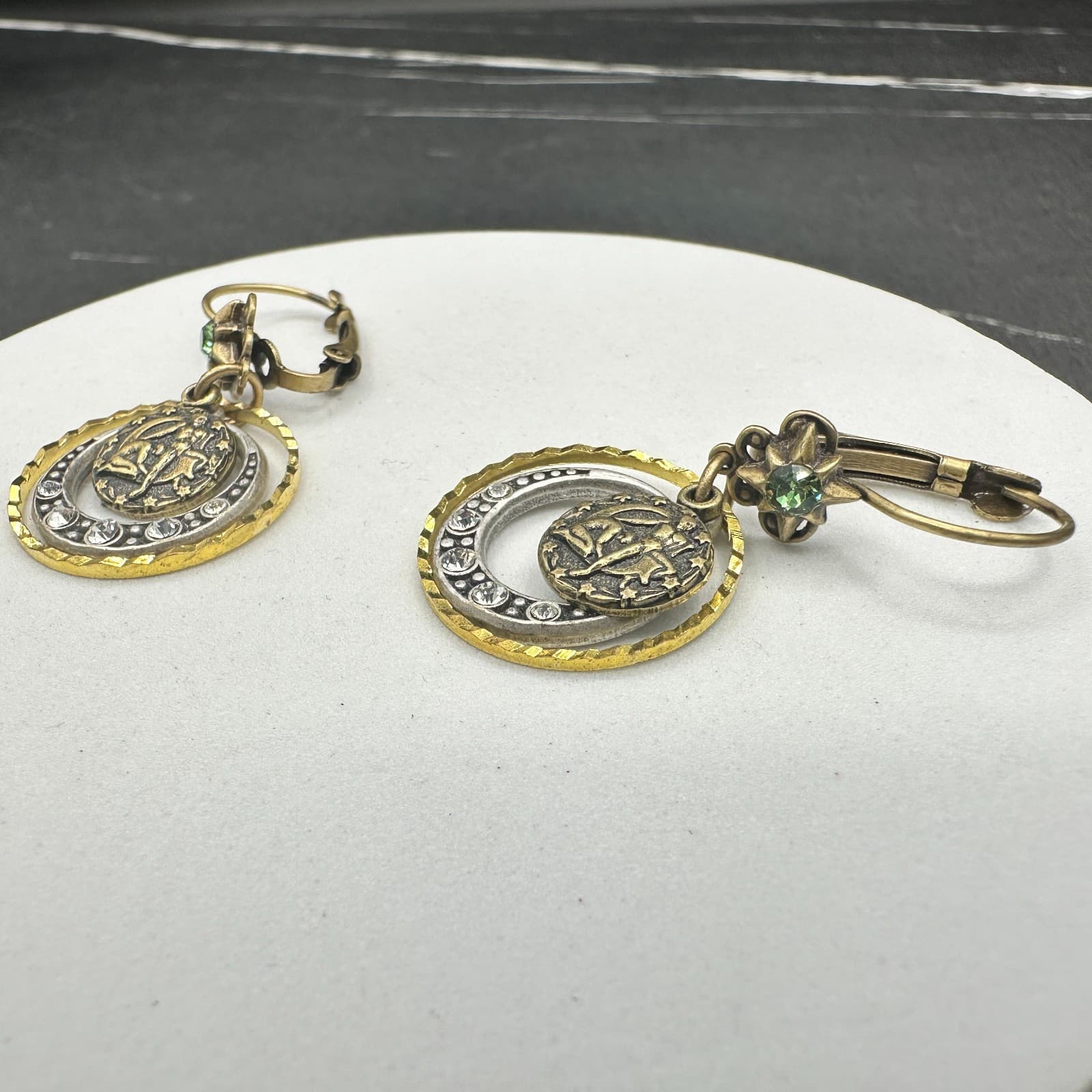 VTG Mixed Metal Dangle Earrings Zodiac Moon Rhinestone Leverback Antique Style - Thumbnail 11