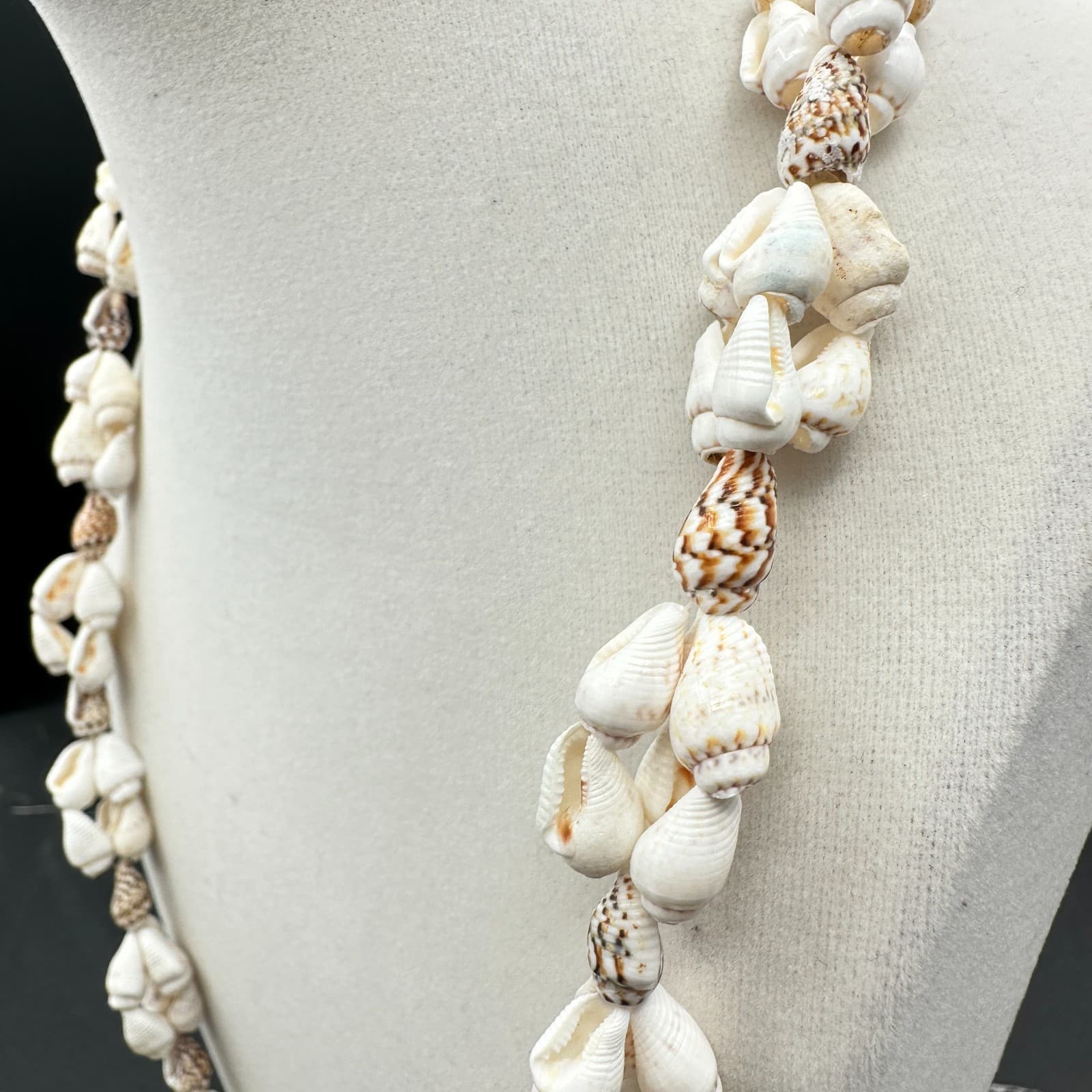 Vintage Clustered Cowrie Shell Choker Necklace Chunky Beach Nautical Boho - Thumbnail 6