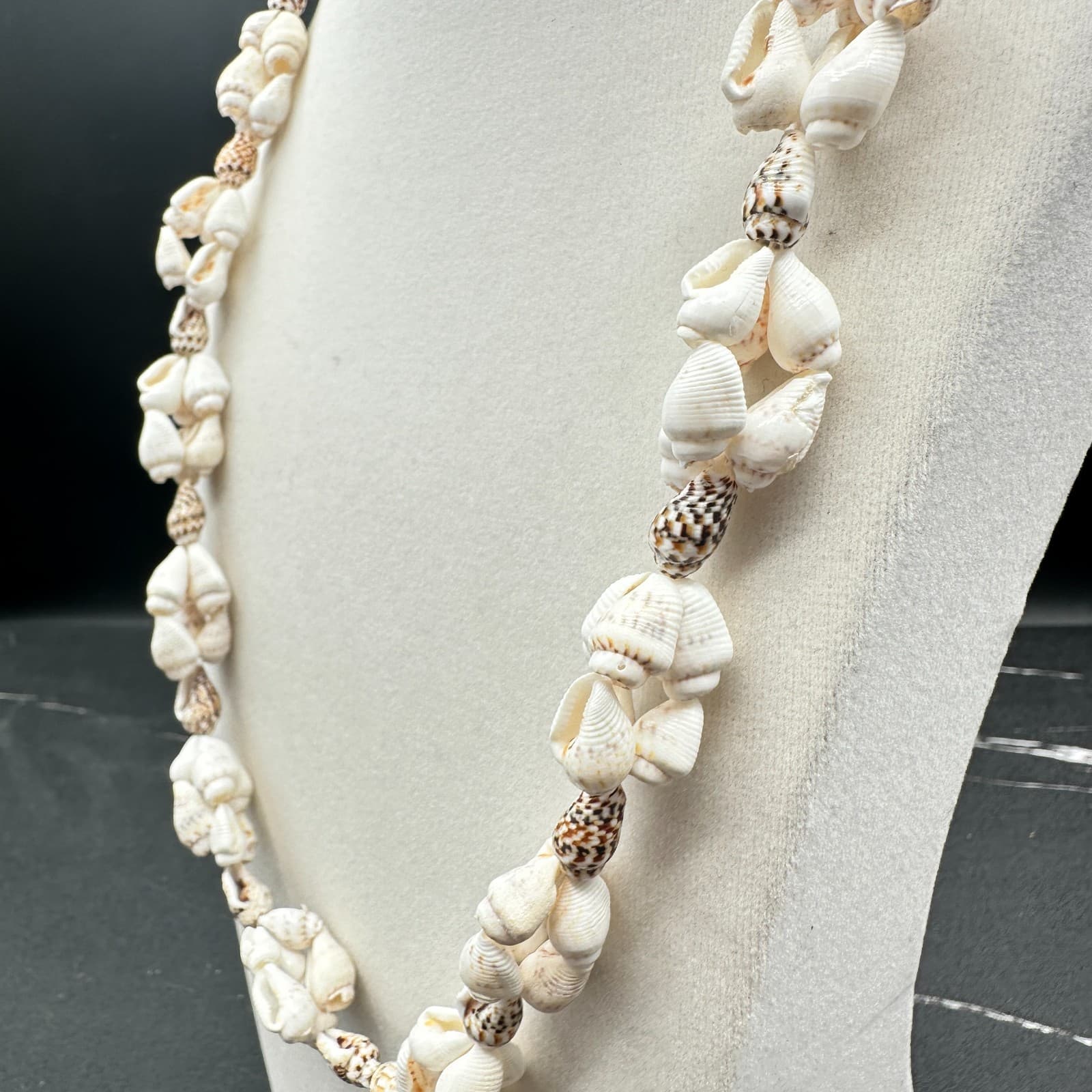 Vintage Clustered Cowrie Shell Choker Necklace Chunky Beach Nautical Boho - Thumbnail 5