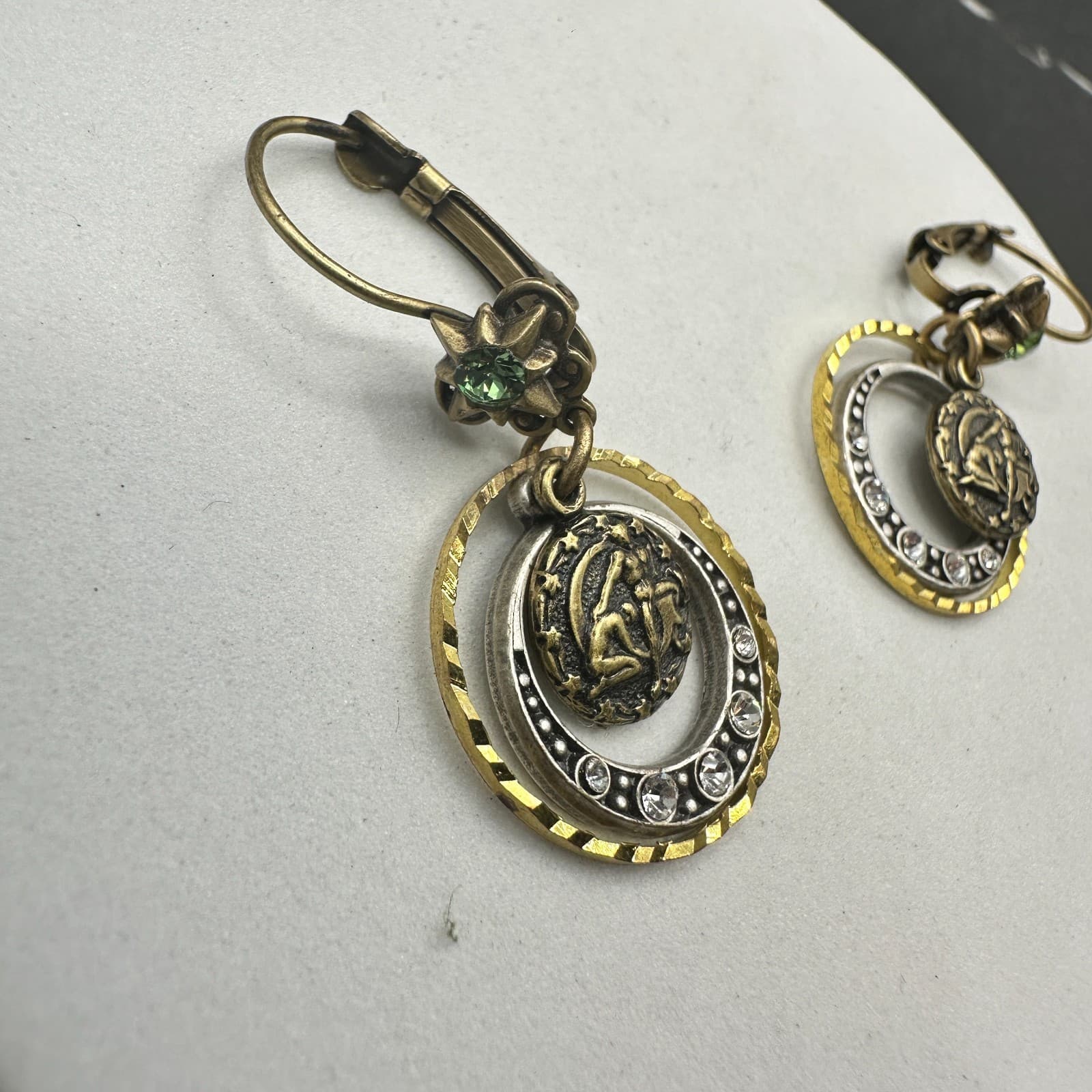 VTG Mixed Metal Dangle Earrings Zodiac Moon Rhinestone Leverback Antique Style - Thumbnail 10