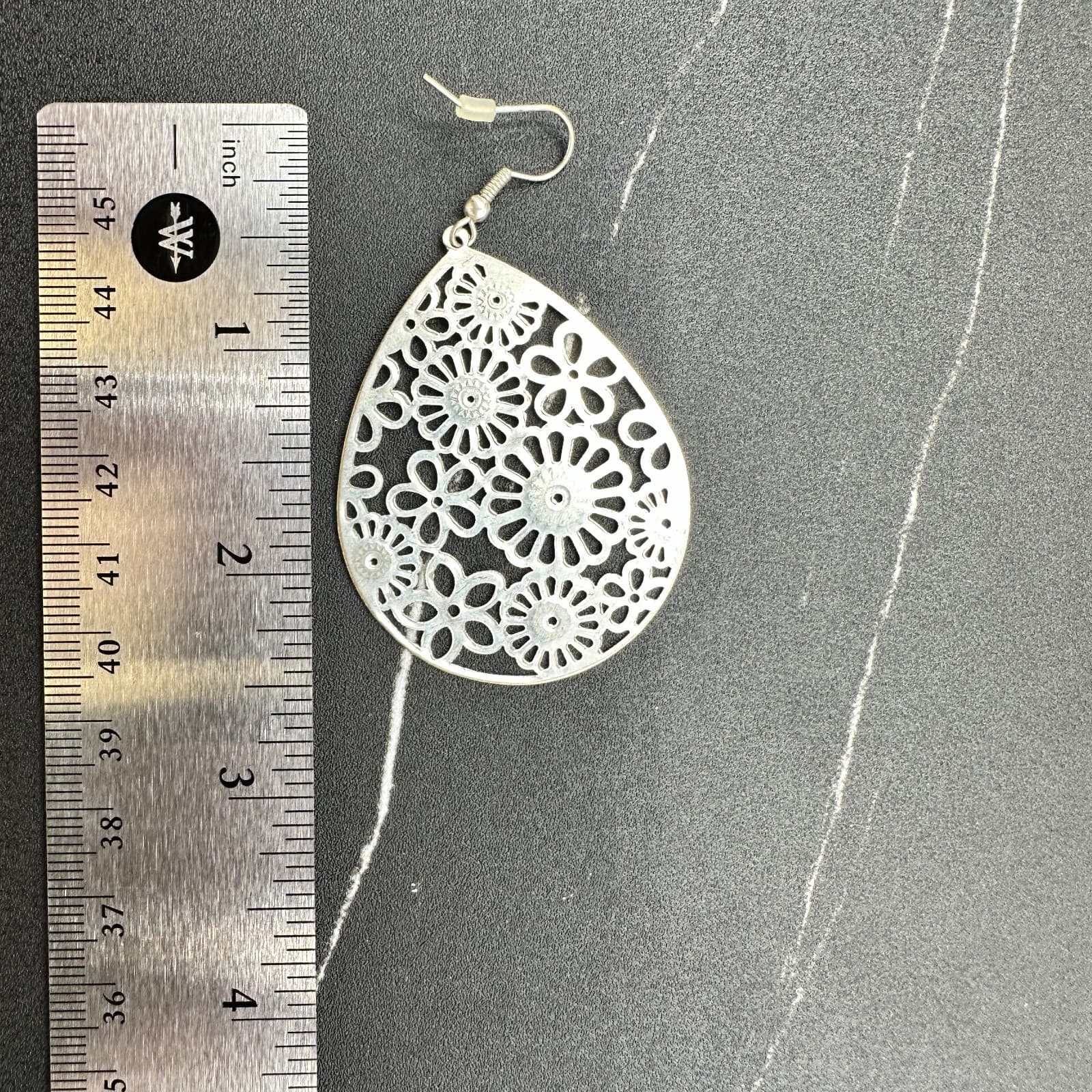 VTG Silver Tone Teardrop Floral Cutout Dangle Earrings Boho Statement Jewelry - Thumbnail 3